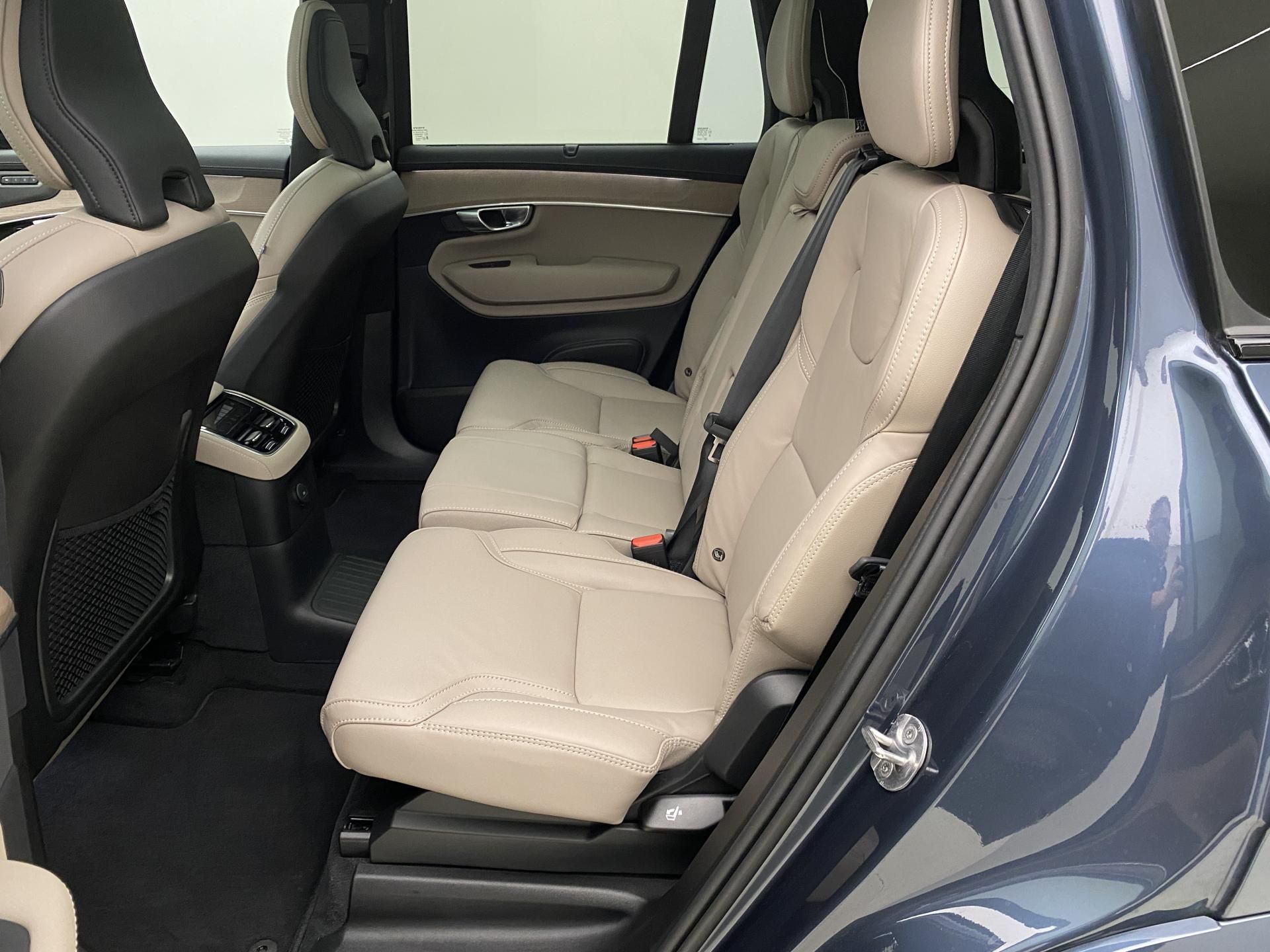 Volvo XC90, T8 AWD Plug-in DARK ULTRA - fotka 6