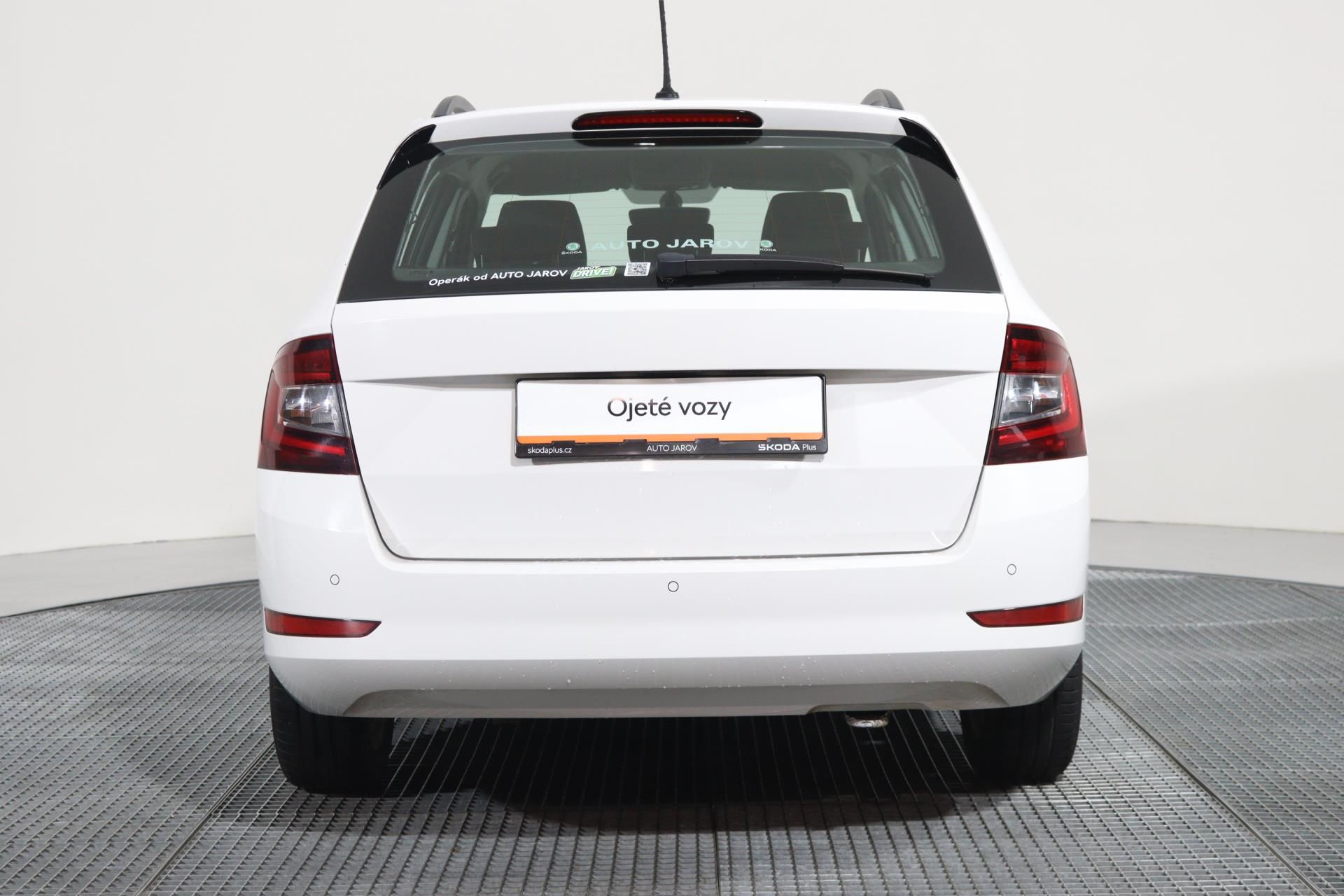 Škoda Fabia, COMBI STYLE 1,0 TSI 70 kW - fotka 6