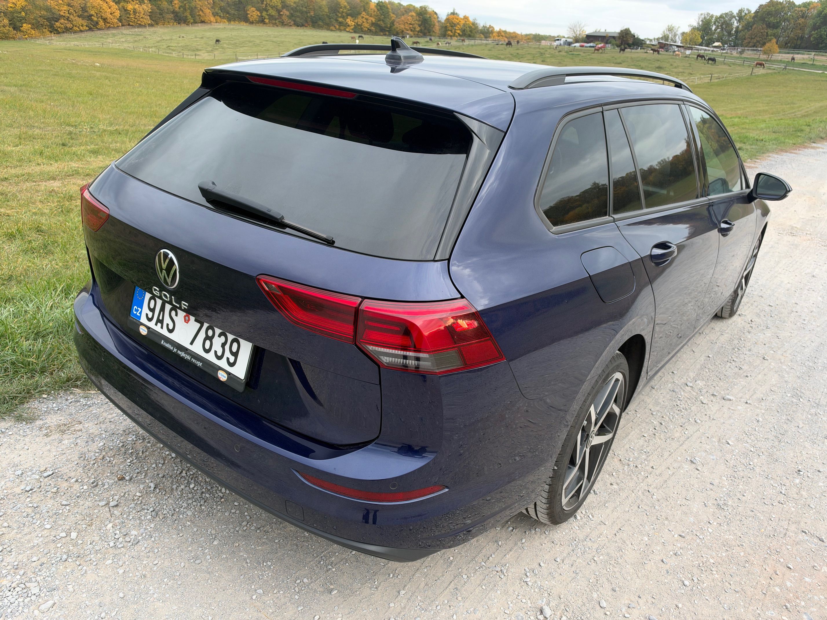 Volkswagen Golf, 2.0TDI LIFE ACC LED KAMERA ČR - fotka 3