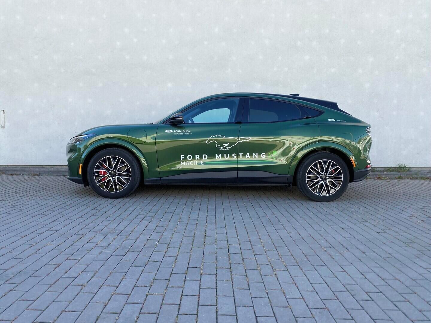 Ford Mustang, 88 kWh, PRODLOUŽENÝ DOJEZD 203 - fotka 2