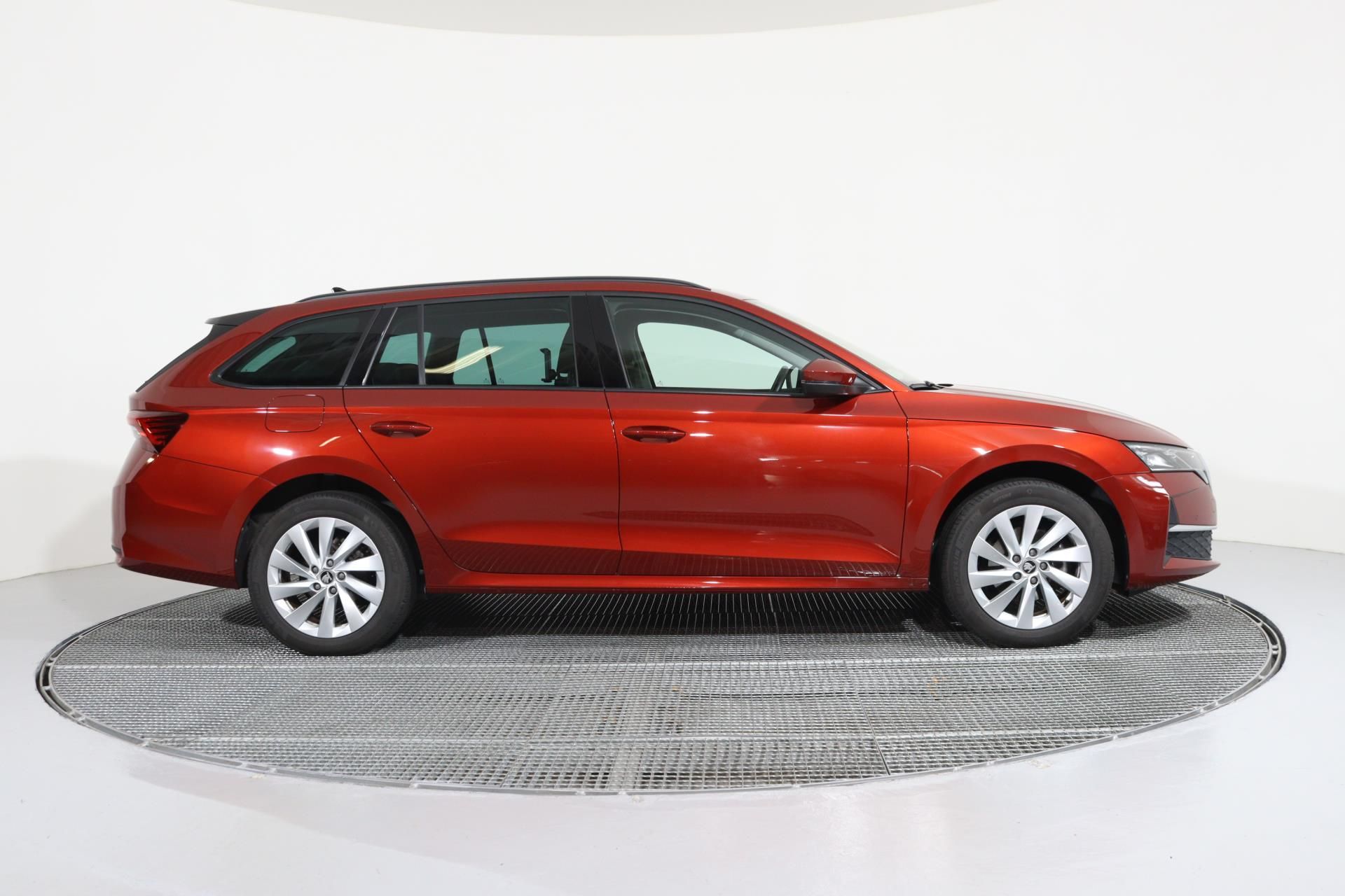 Škoda Octavia, COMBI SELECTION 1,5 TSI DSG/ T - fotka 3