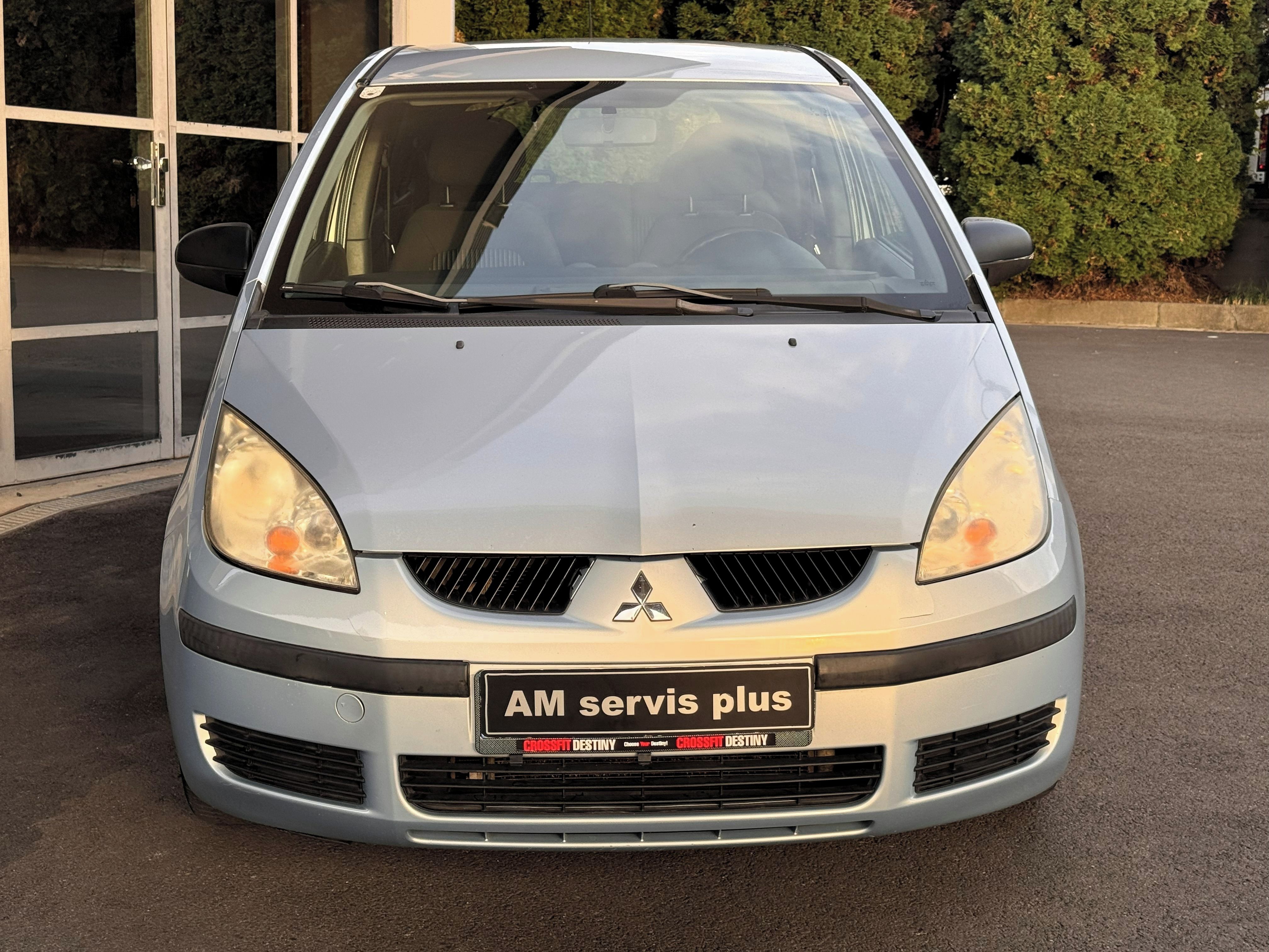 Mitsubishi Colt, 1.1i 55kW - fotka 4