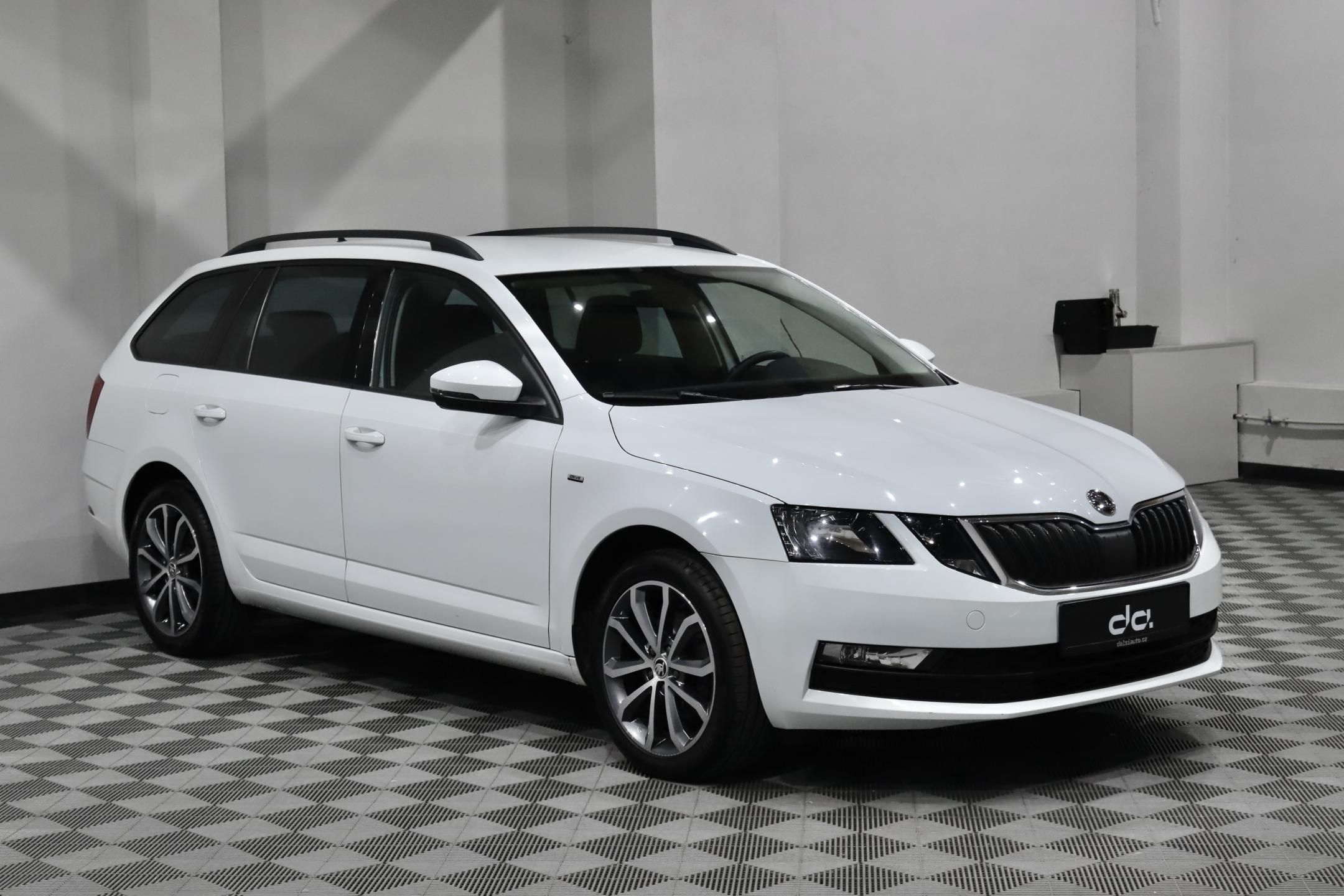 Škoda Octavia, 3 FL Combi  1.4 TSI 110 kW - fotka 2