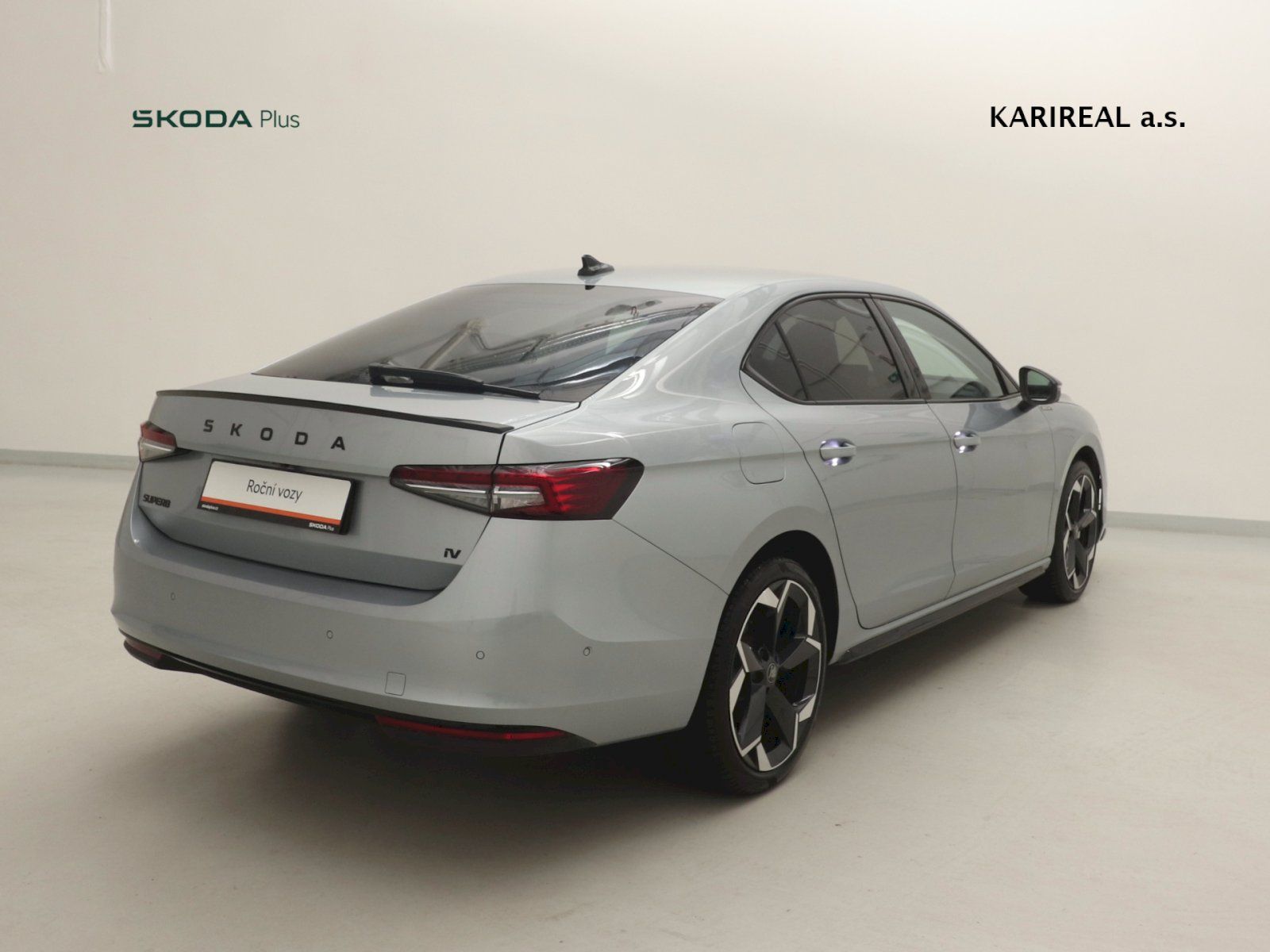 Škoda Superb, TSI iV 150kW DSG SportLine - fotka 2