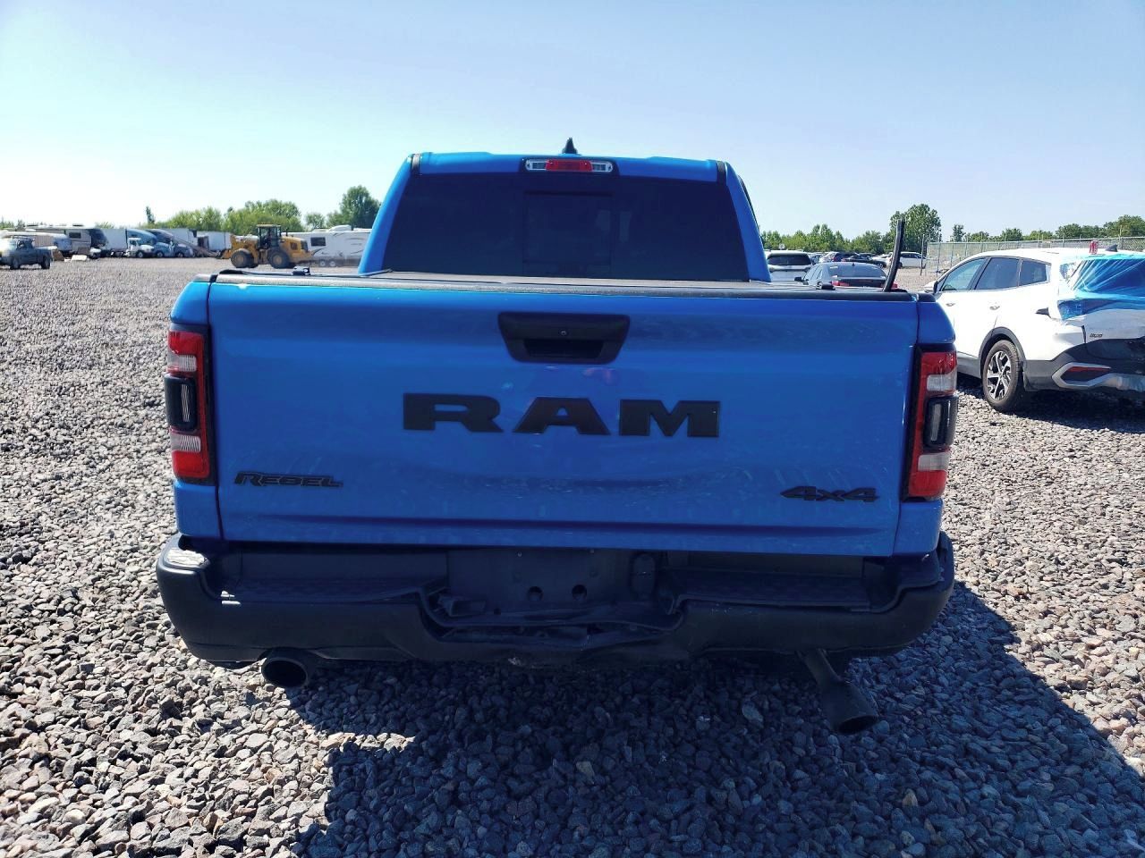 RAM 1500, Auto na cestě - fotka 6