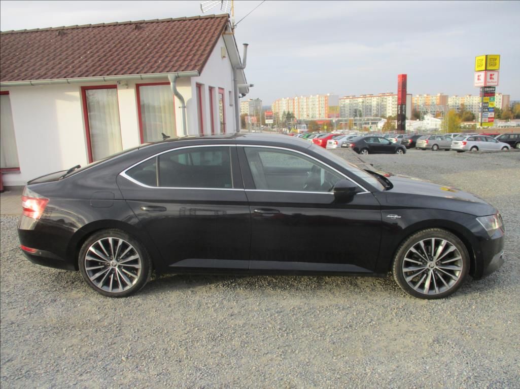 Škoda Superb, 2,0 TDI, L&K,serv.historie,CZ - fotka 4