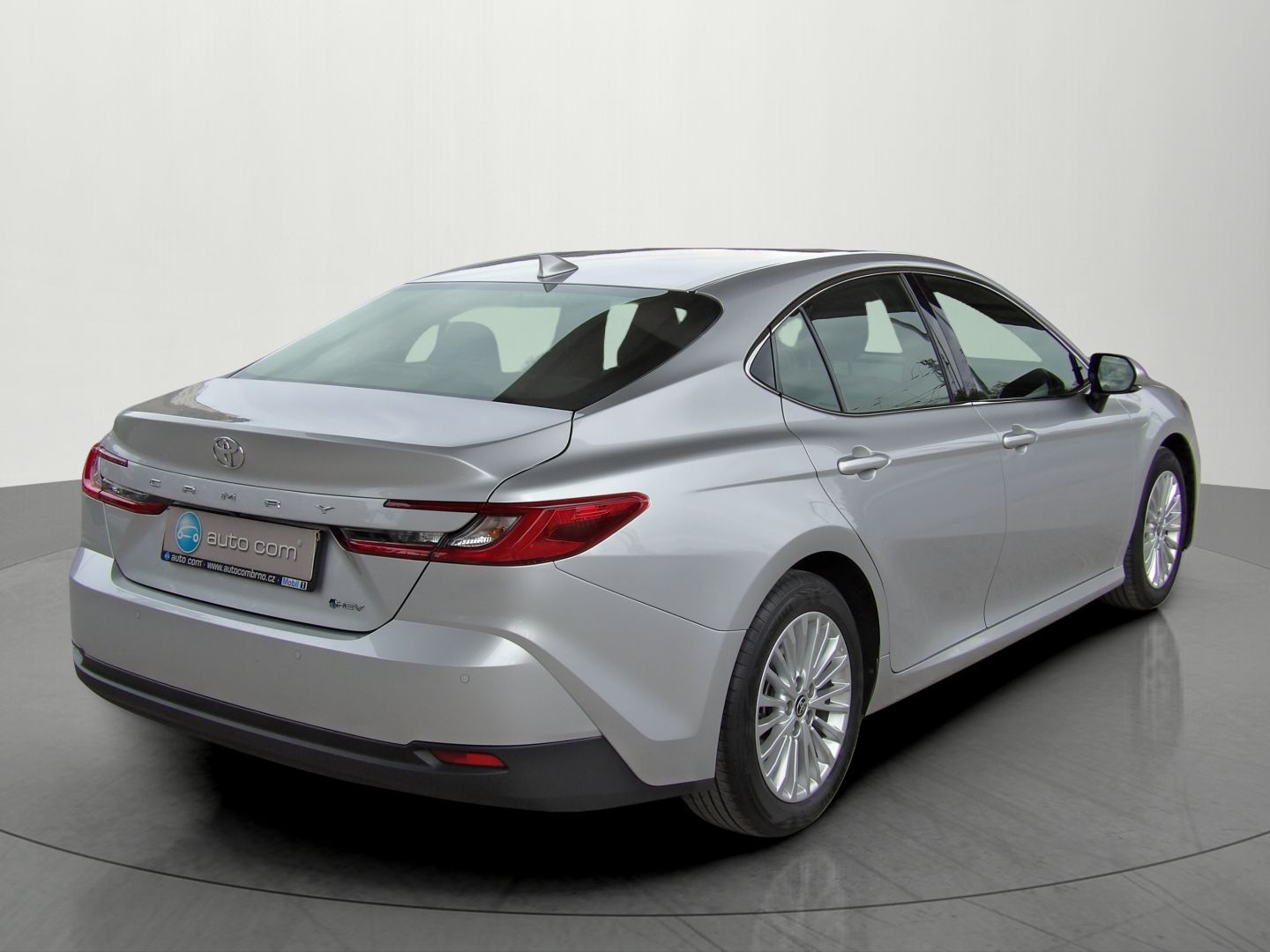 Toyota Camry, 2.5 Hybrid Comfort ČR DPH - fotka 4