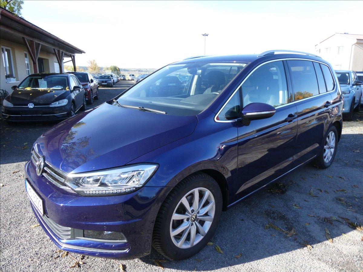 Volkswagen Touran, 2,0 TDi 110kW HIGHLINE, 7.míst - fotka 3