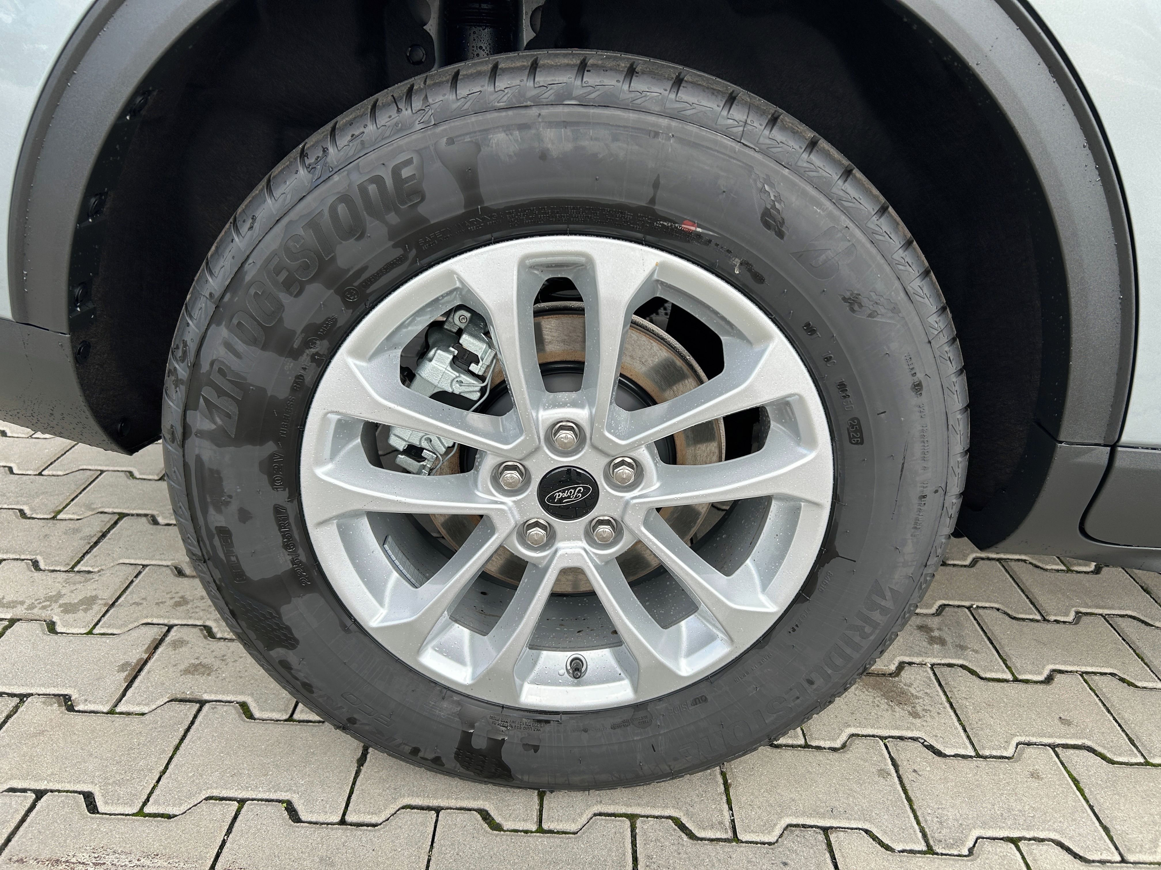 Ford Kuga, Titanium 1.5 EcoBoost 110 kW - fotka 4