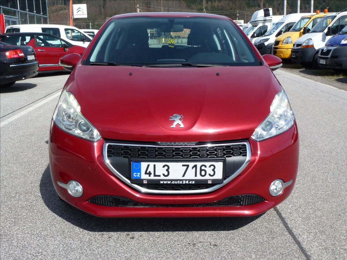 Peugeot 208, 1,4 VTi Access 95k MAN5  Lucif - fotka 3