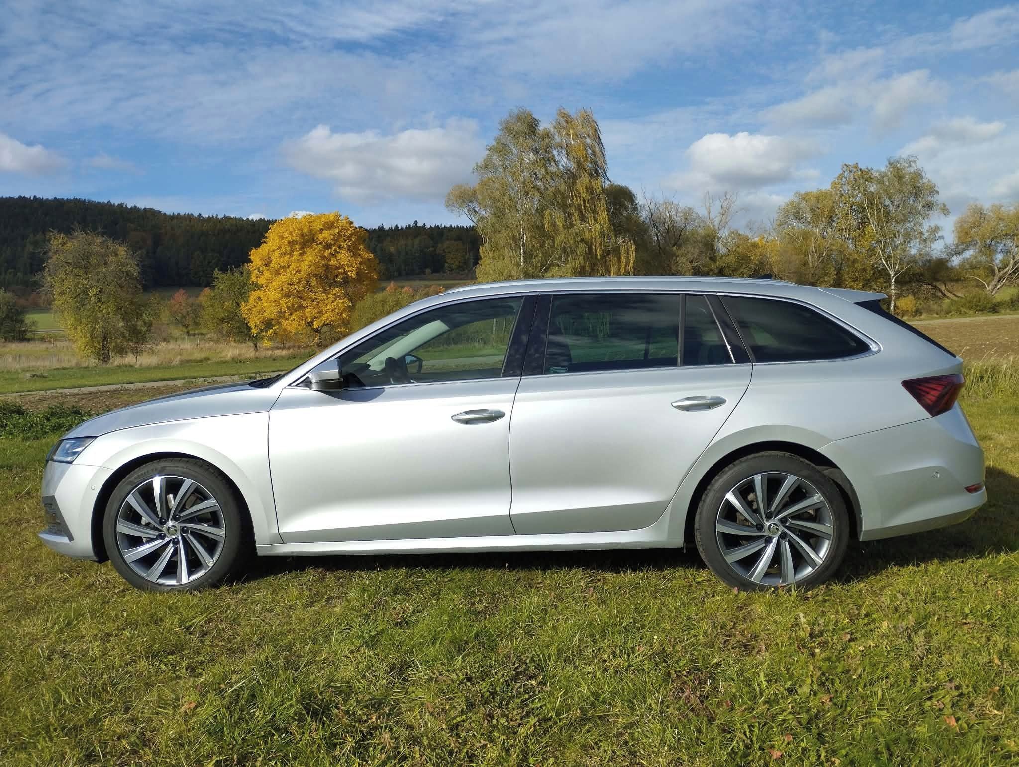 Škoda Octavia, 2,0 TDI Style TOP výbava DPH - fotka 5