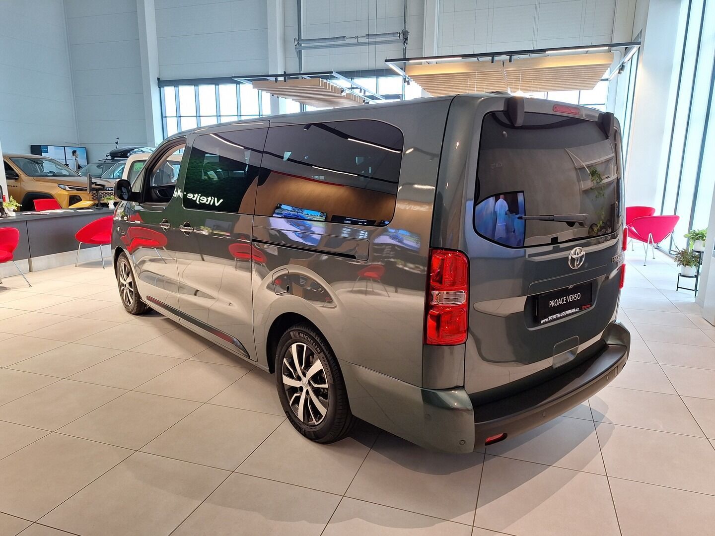 Toyota Proace Verso, L2 VIP 7S 180hp 8AT - fotka 5