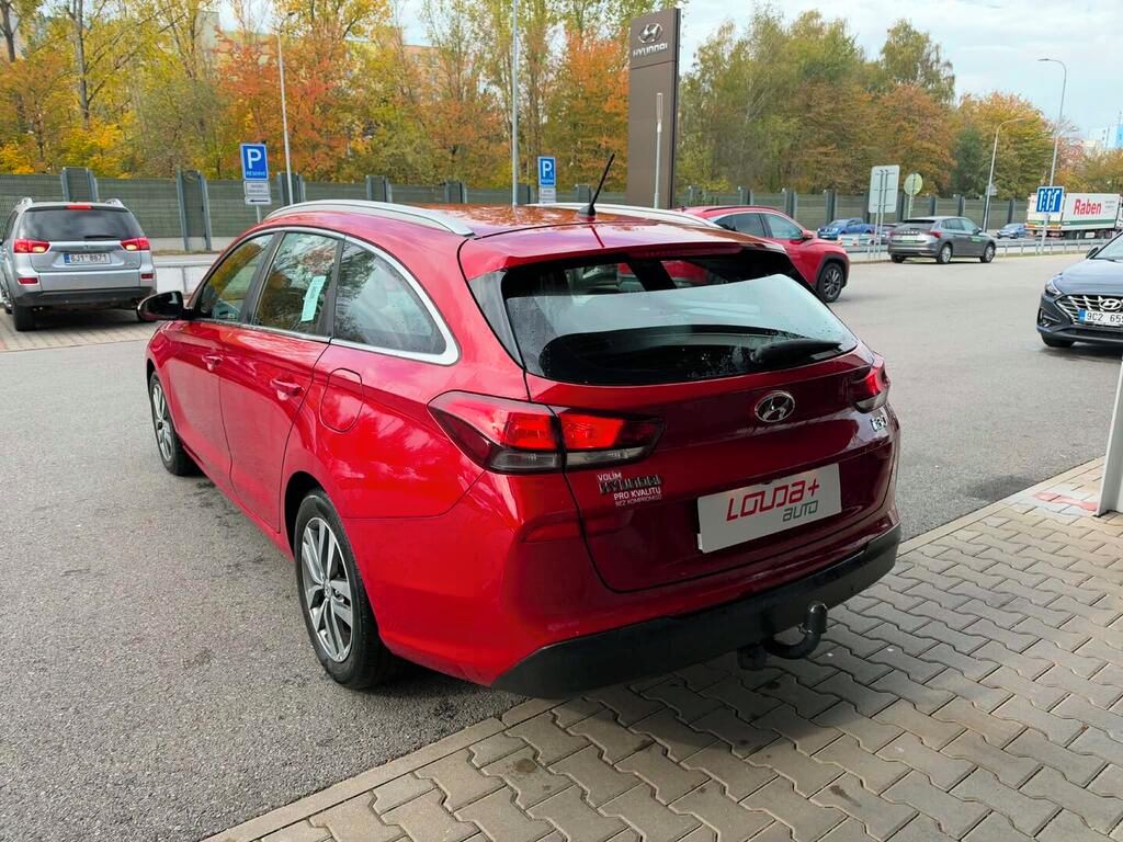 Hyundai i30, Style 1.6 CRDi 81 kW - fotka 4