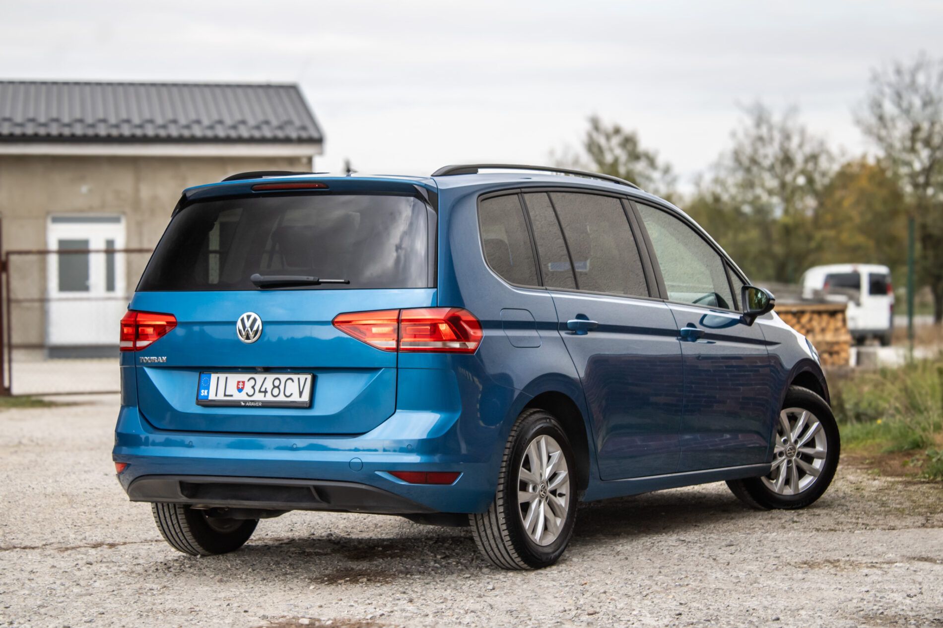 Volkswagen Touran - fotka 5