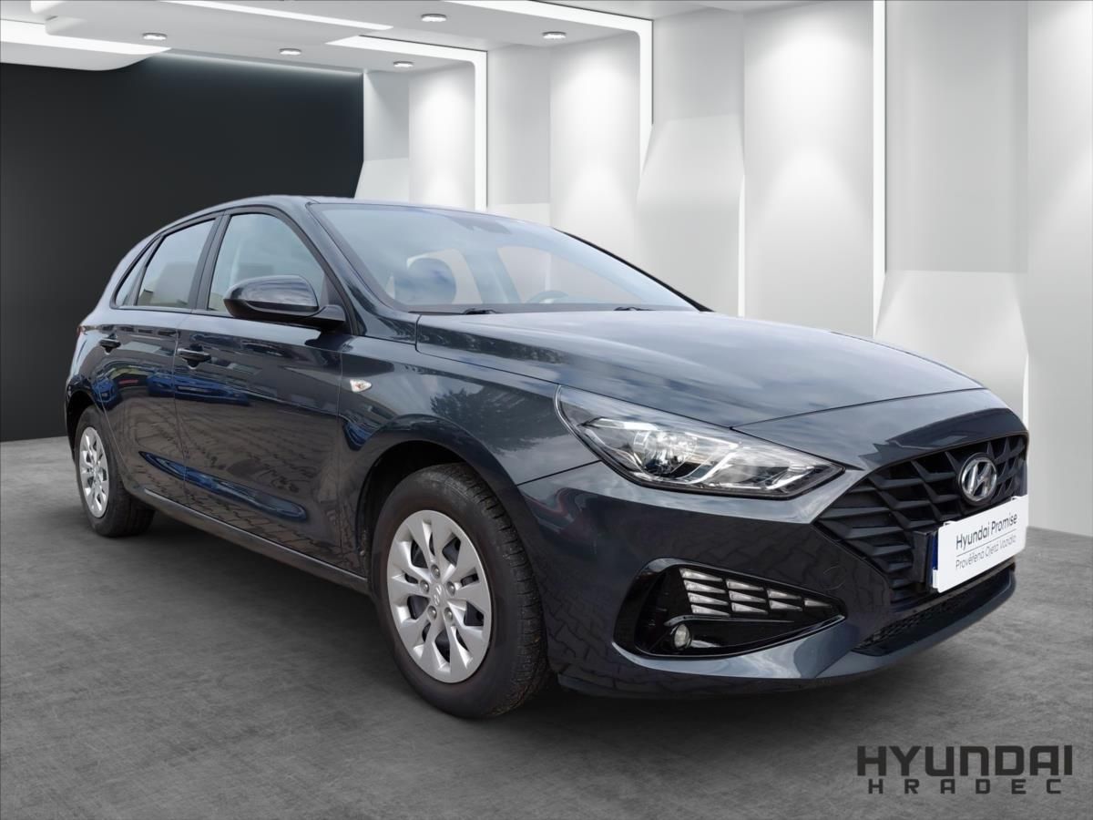 Hyundai i30, 1,5   1.5 Smart Plus - fotka 3