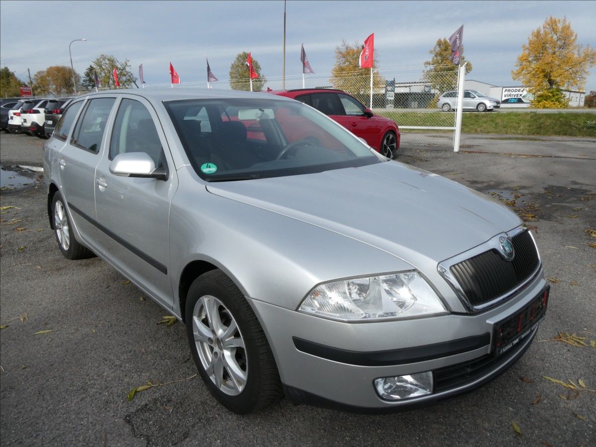 Škoda Octavia, 1,6 MPi 75kW klima, závěs