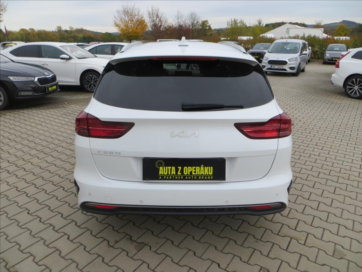 Kia Cee´d, 1,5 T-GDI 118kW SW Top AUT ČR - fotka 6