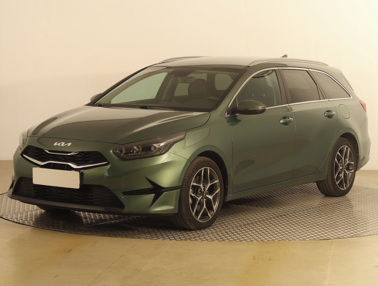 Kia Cee´d, 1.5 T-GDI, Serv.kniha - fotka 2