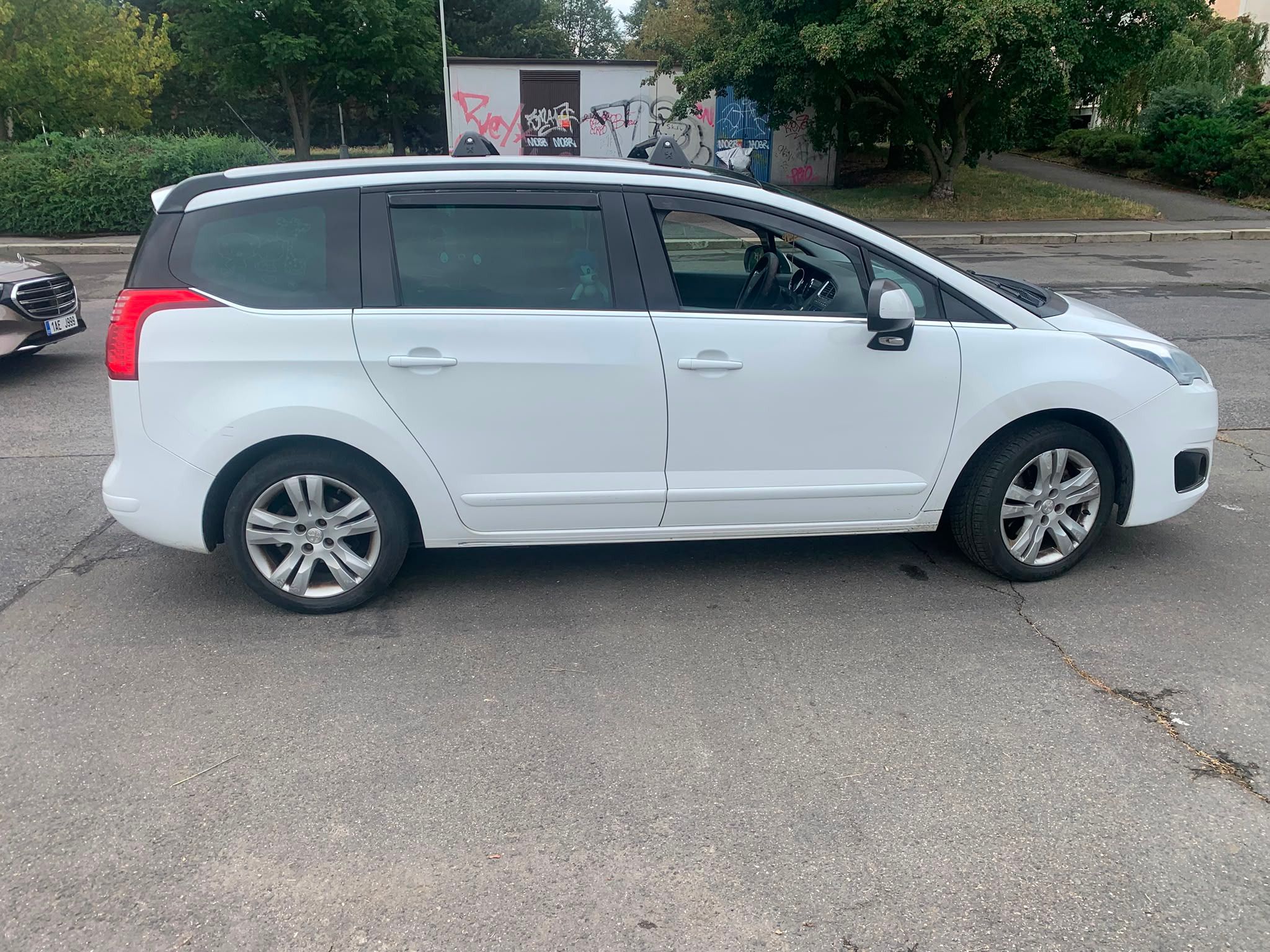 Peugeot 5008, 1,6 HDI - fotka 2