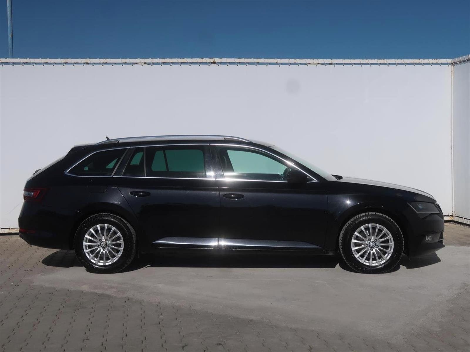 Škoda Superb, 2.0 TDI, Style, Automat - fotka 6