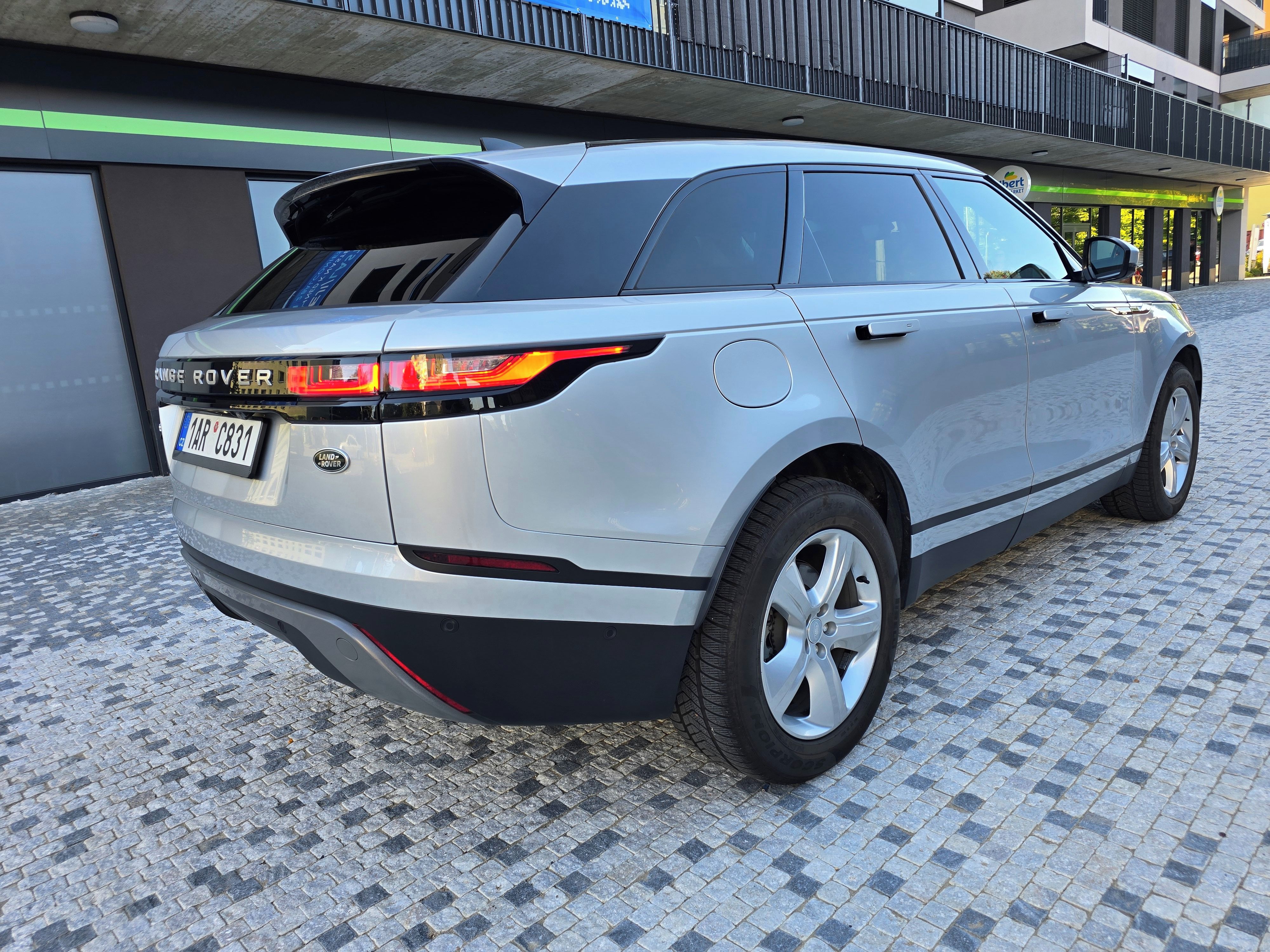 Land Rover Range Rover Velar - fotka 6