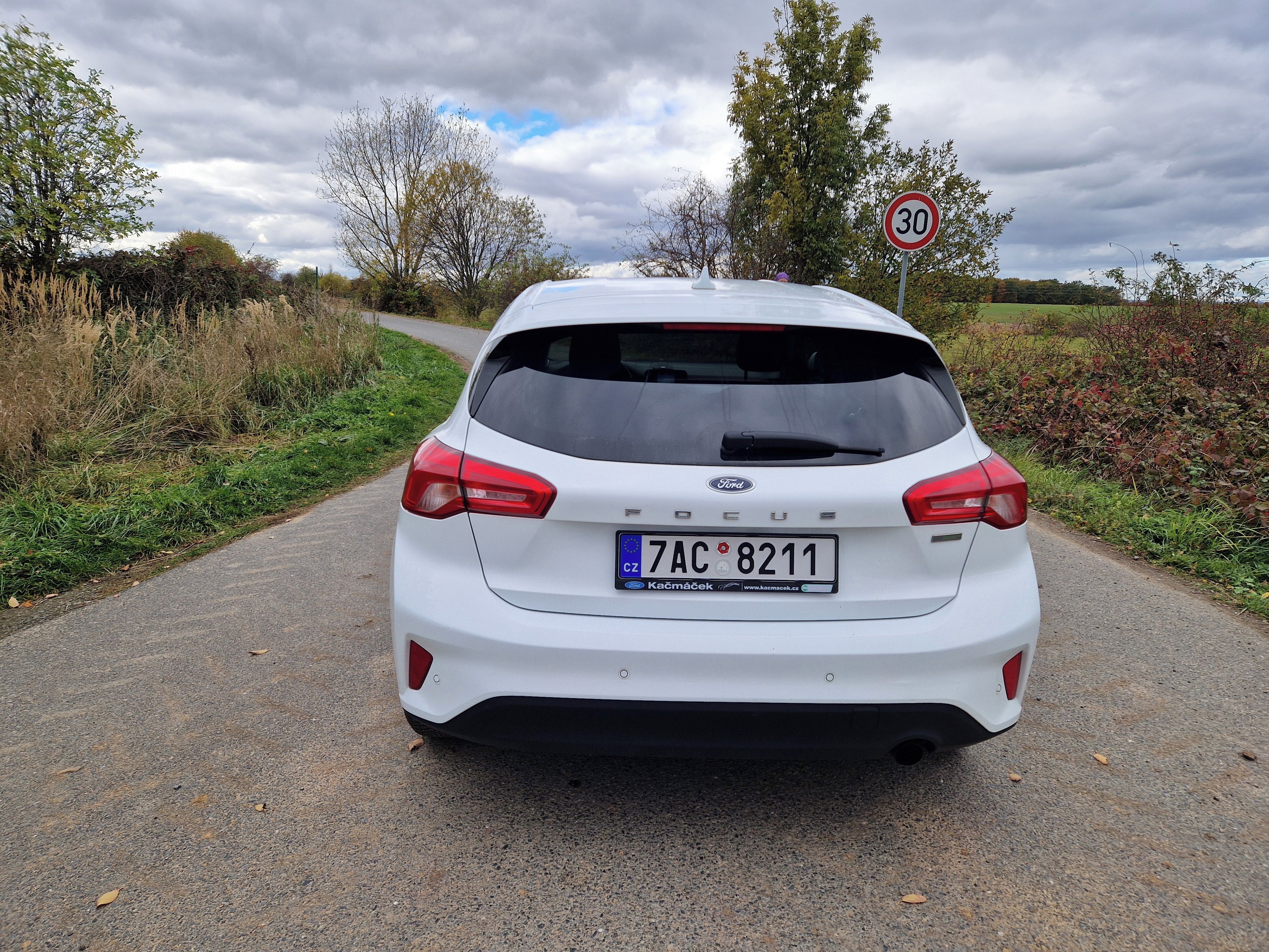 Ford Focus, 0.99 EcoBoost, hatchback - fotka 6