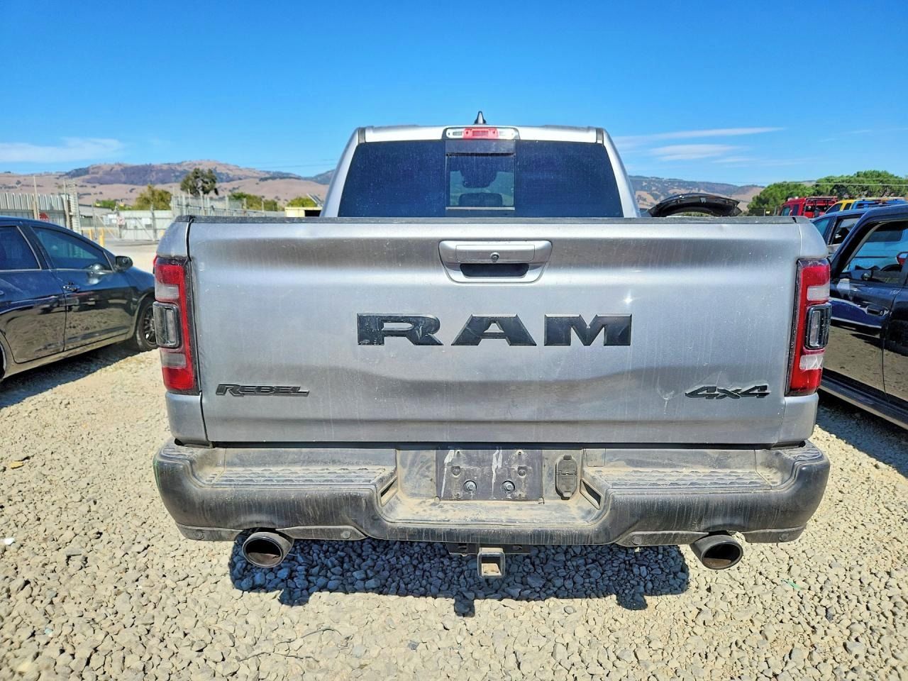 RAM 1500, Auto na cestě - fotka 6