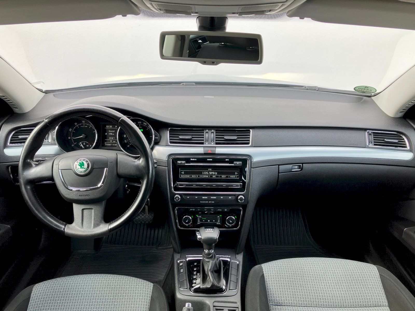 Škoda Superb, 1.8 TSI / 118 kW DSG Ambition - fotka 5