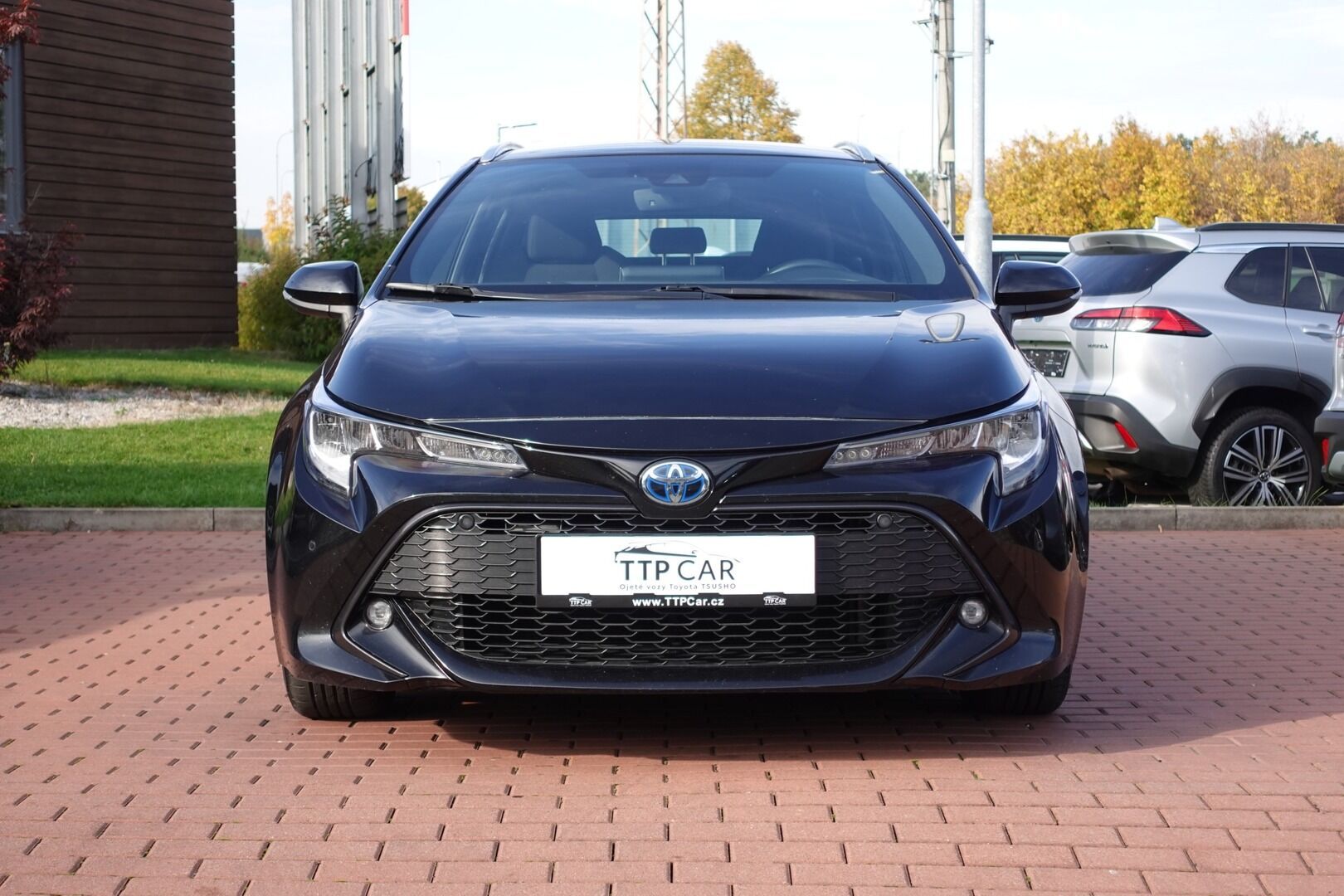 Toyota Corolla, 2,0 HEV Comfort Tech TS - fotka 2