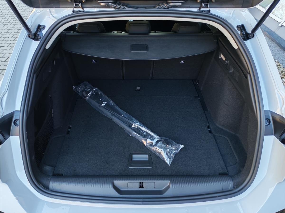 Peugeot 308, SW ALLURE Hybrid 145 e-DCS6 - fotka 6