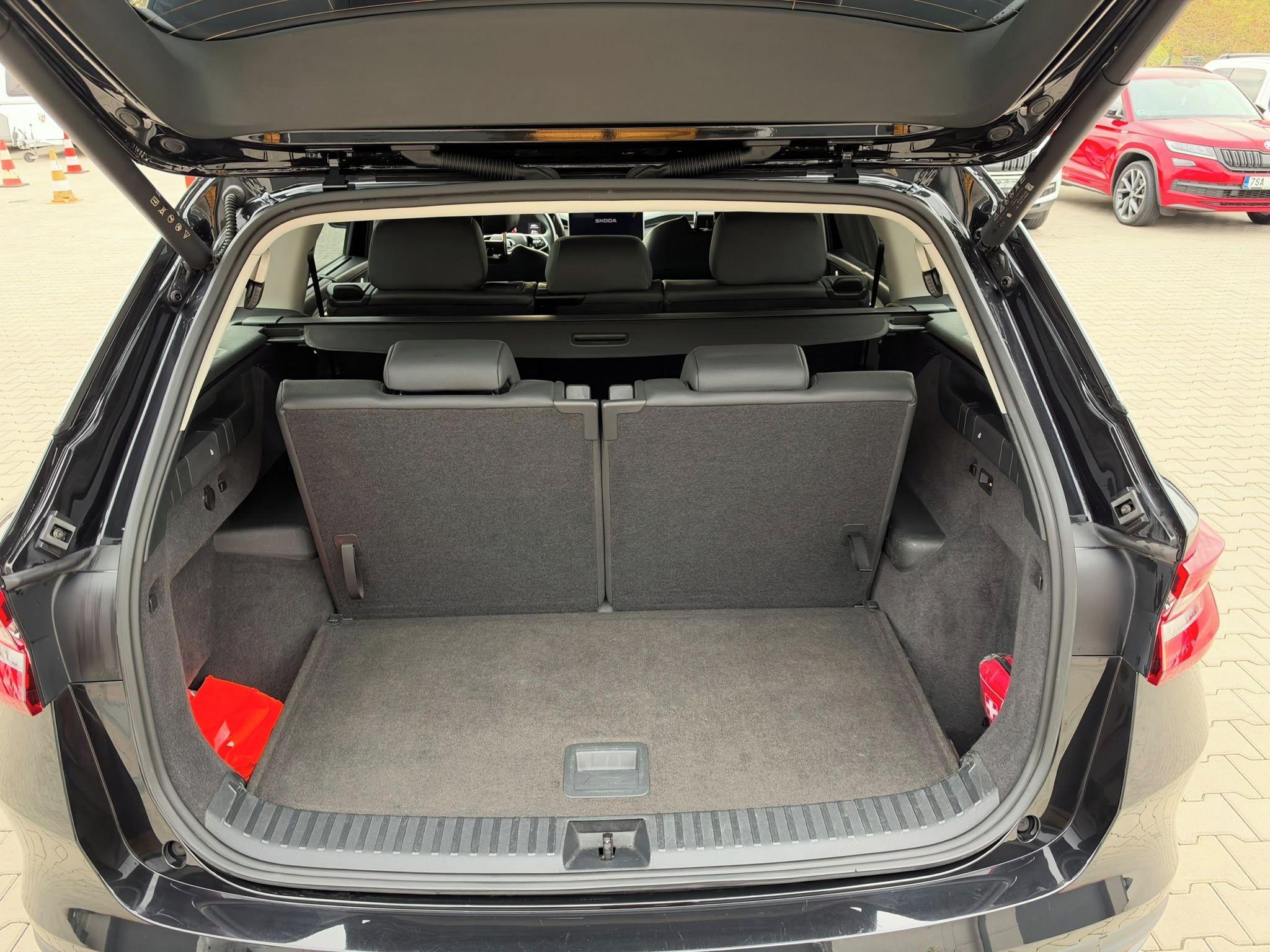Škoda Kodiaq, 142kw 4x4 webasto 7 míst 2025 - fotka 6