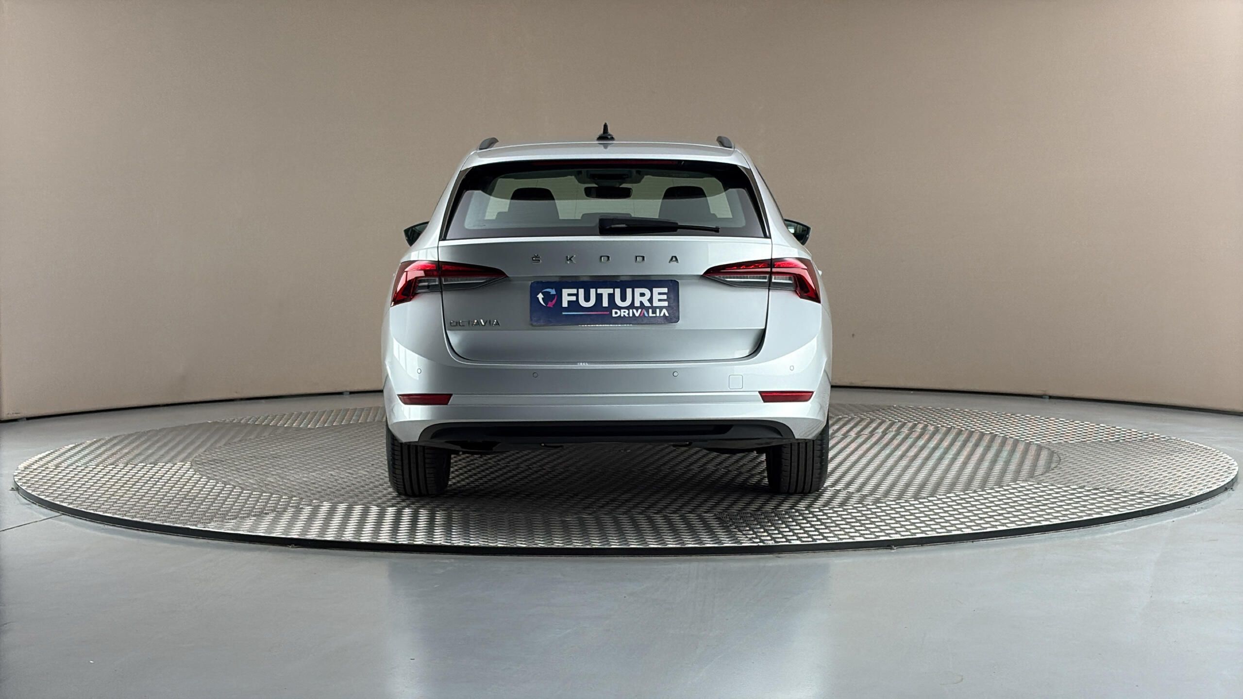 Škoda Octavia, 1.0 TSI Ambition Combi - fotka 5