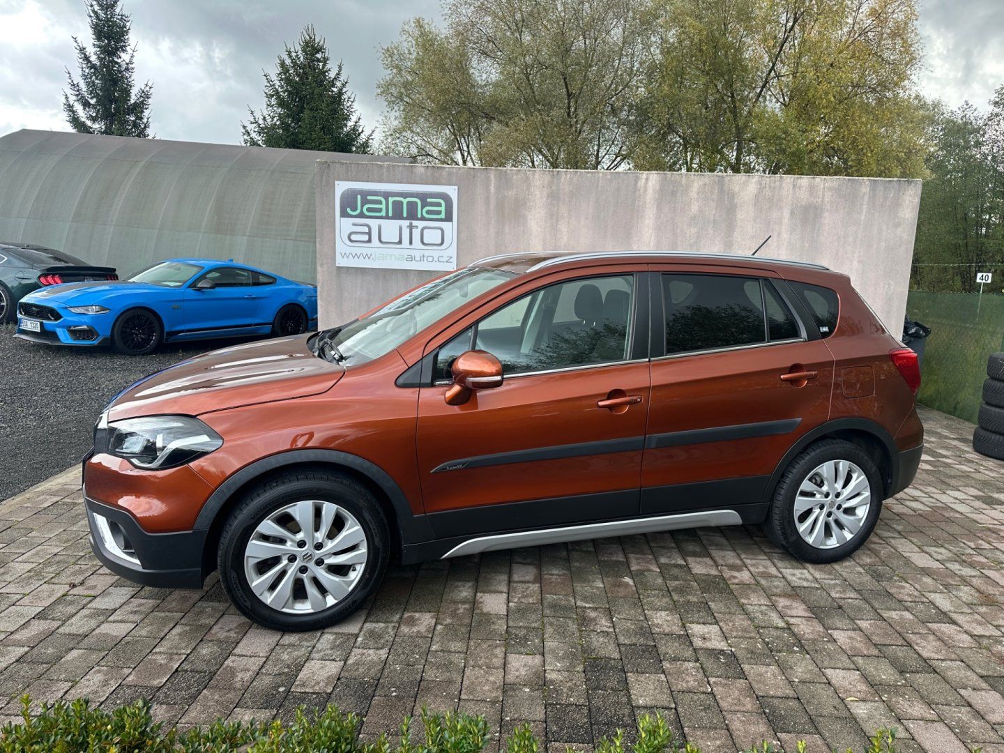 Suzuki S-Cross, 1,4T 103kW TAŽNÉ 1.MAJITEL - fotka 3