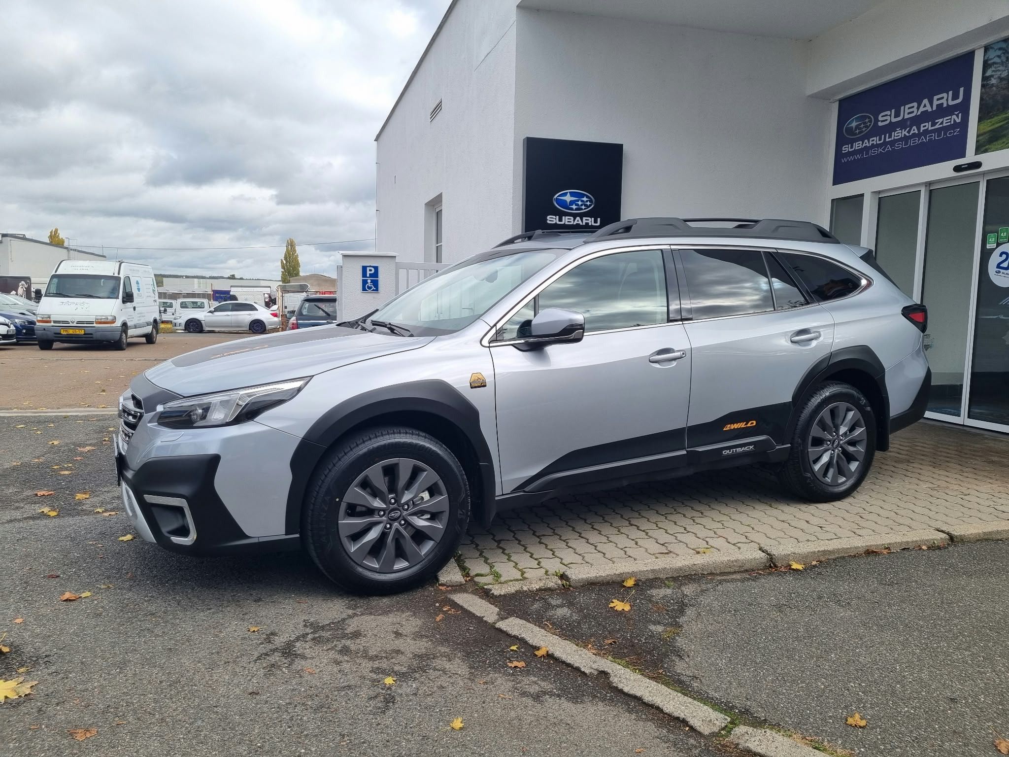 Subaru Outback, 2,5 CVT Active 4WILD - fotka 4