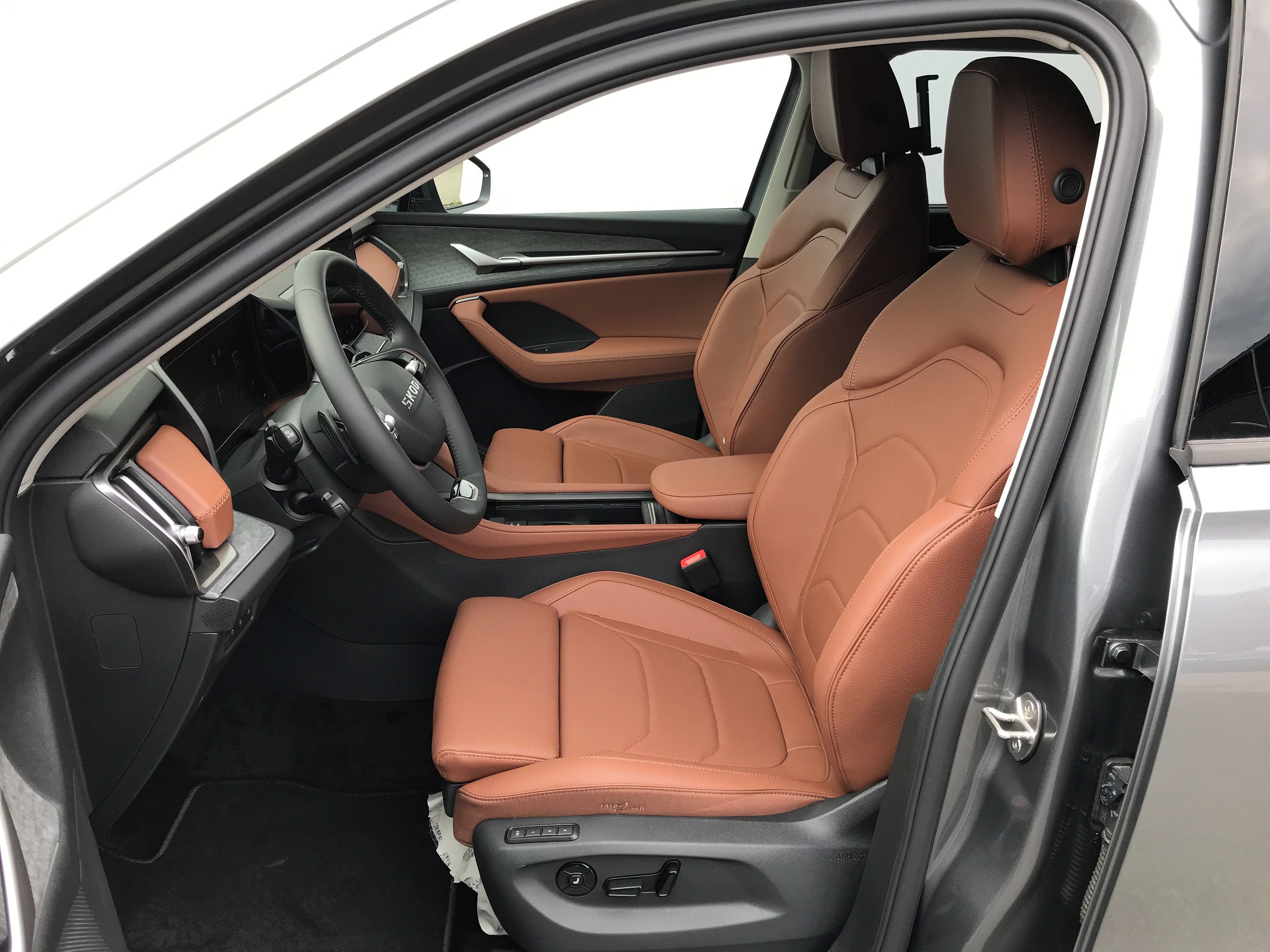 Škoda Kodiaq, 4x4 TDi 142kW EXCLUS.+TAŽNÉ - fotka 6