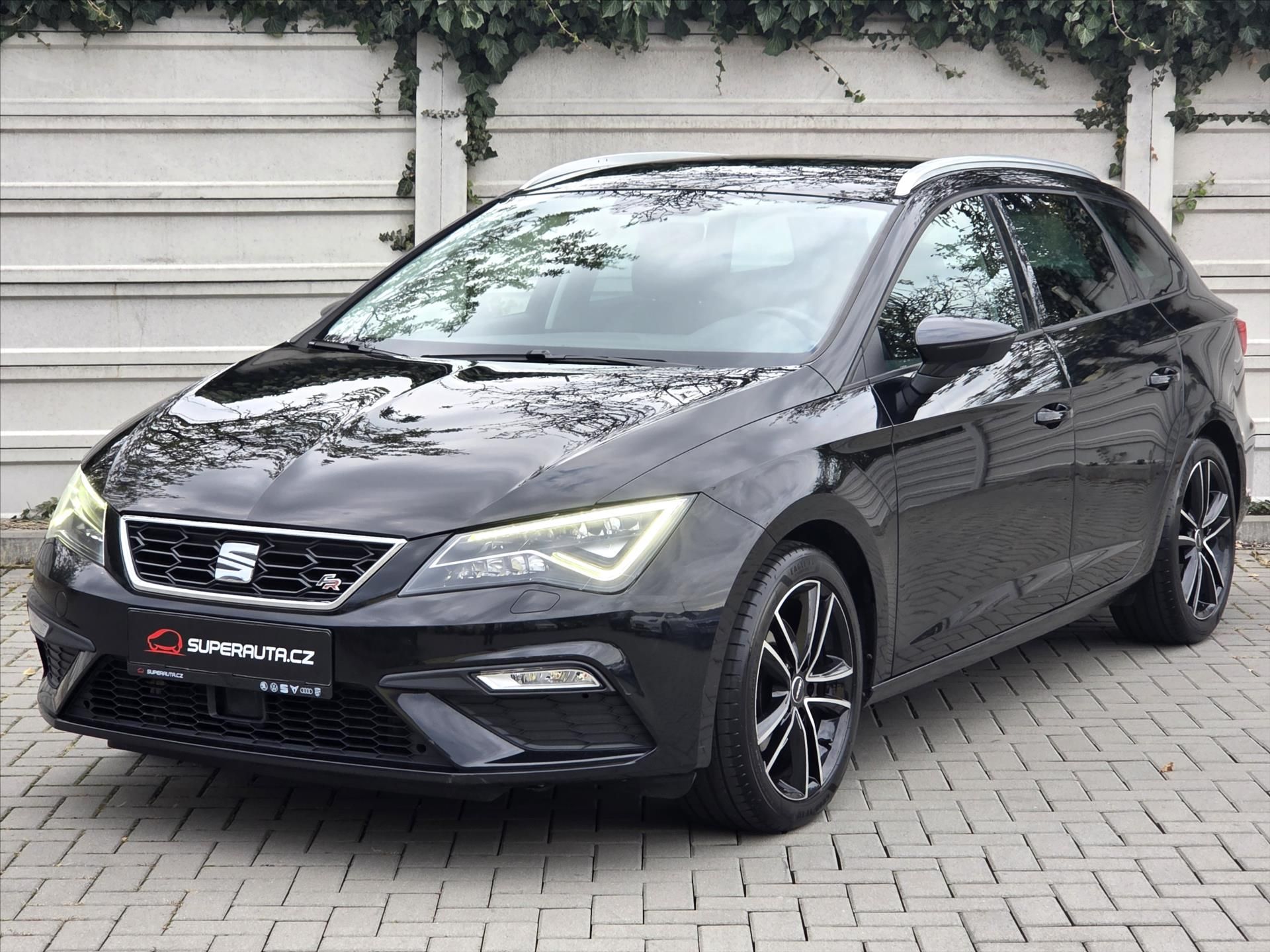 Seat Leon, 1,8 TSi FR Full LED DCC 16V ST - fotka 3