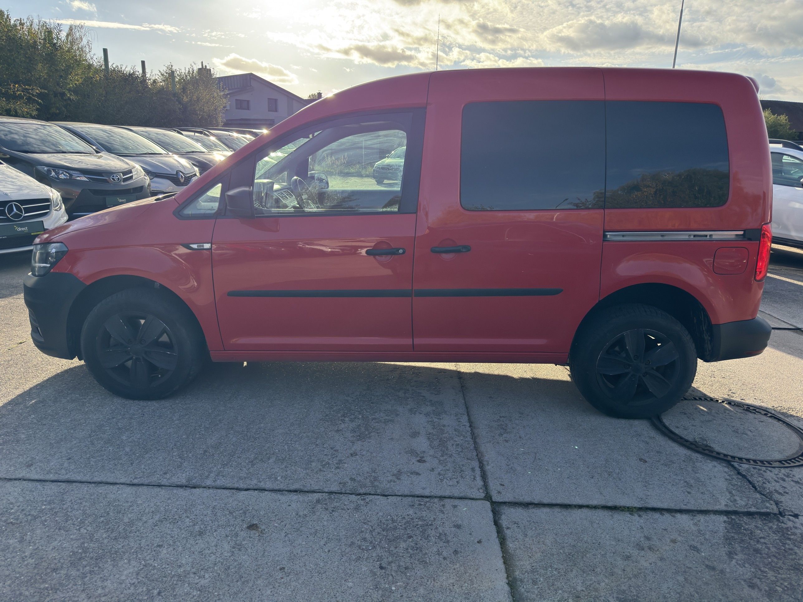 Volkswagen Caddy, 2.0 TDi 90 kW 4x4 - fotka 3