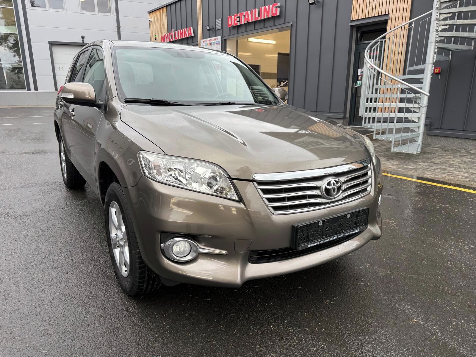 Toyota Rav4, 2.0i 116kw 4x4 man.jen 89tkm - fotka 3