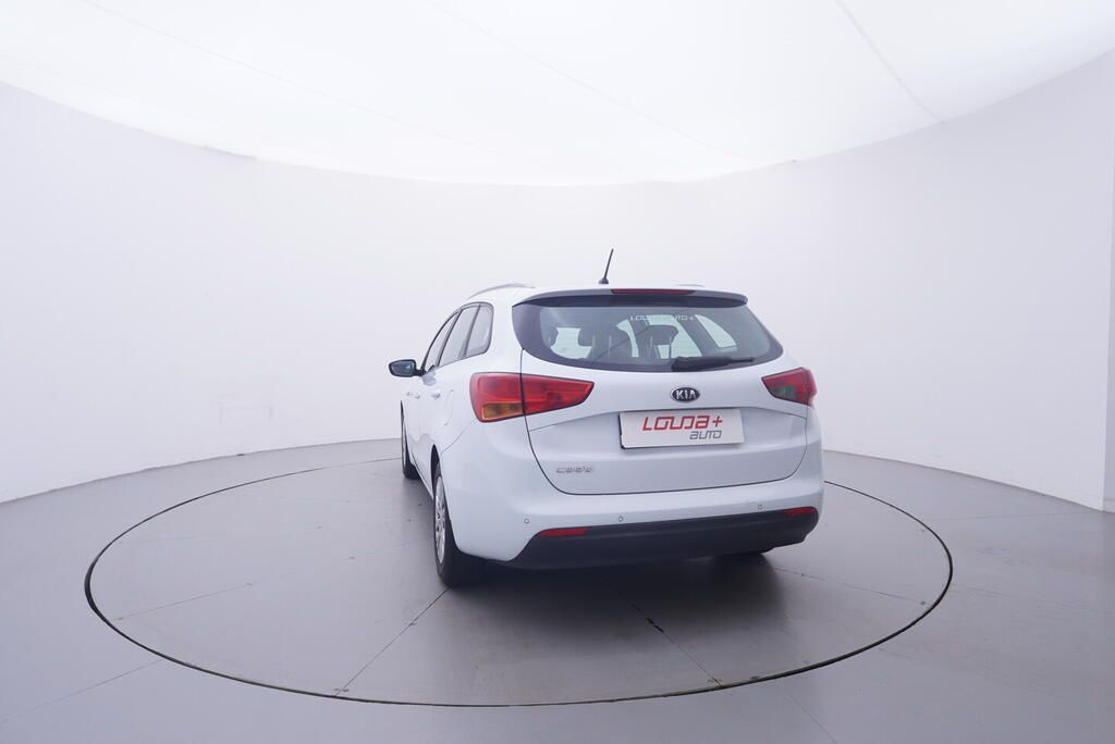 Kia Cee´d, 1.6 GDI 99 kW - fotka 4