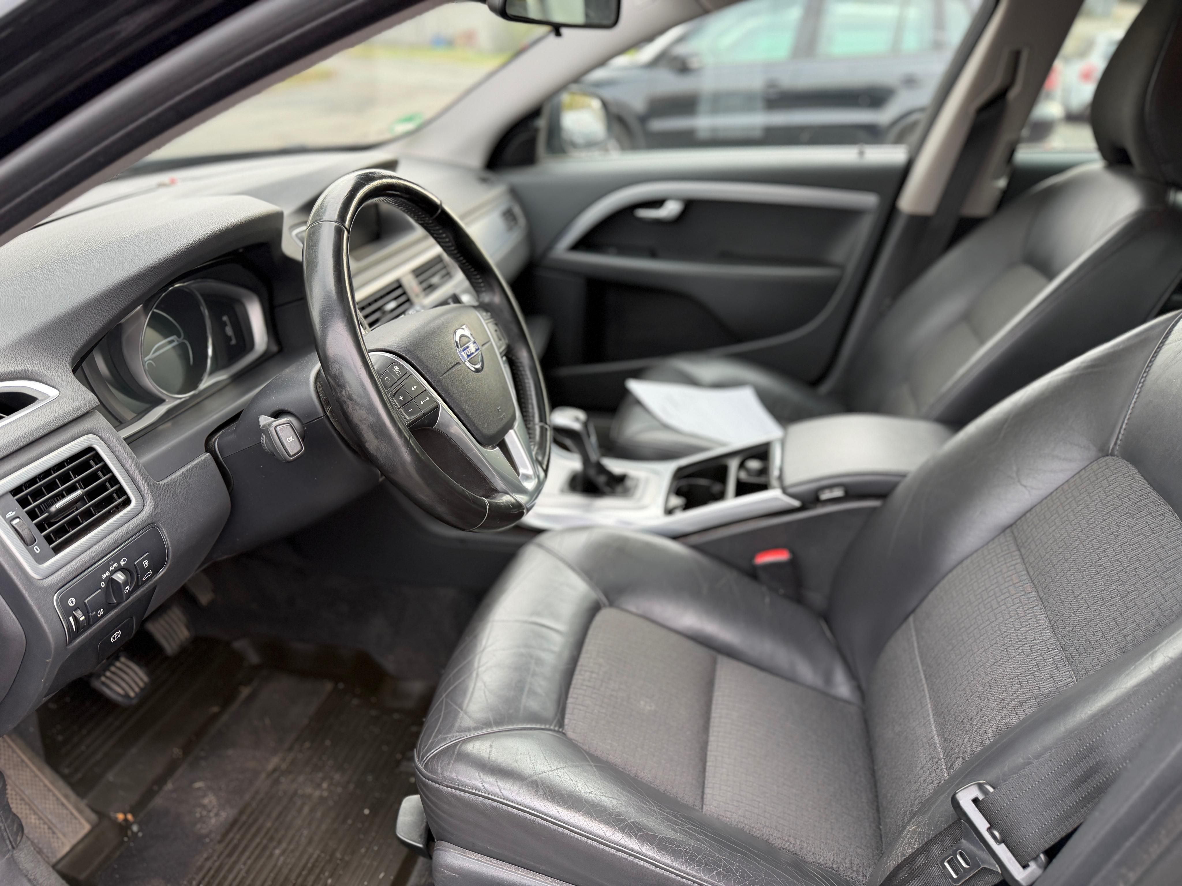 Volvo V70, 2.0 D4 POLESTAR NAVI ROZVODY - fotka 6