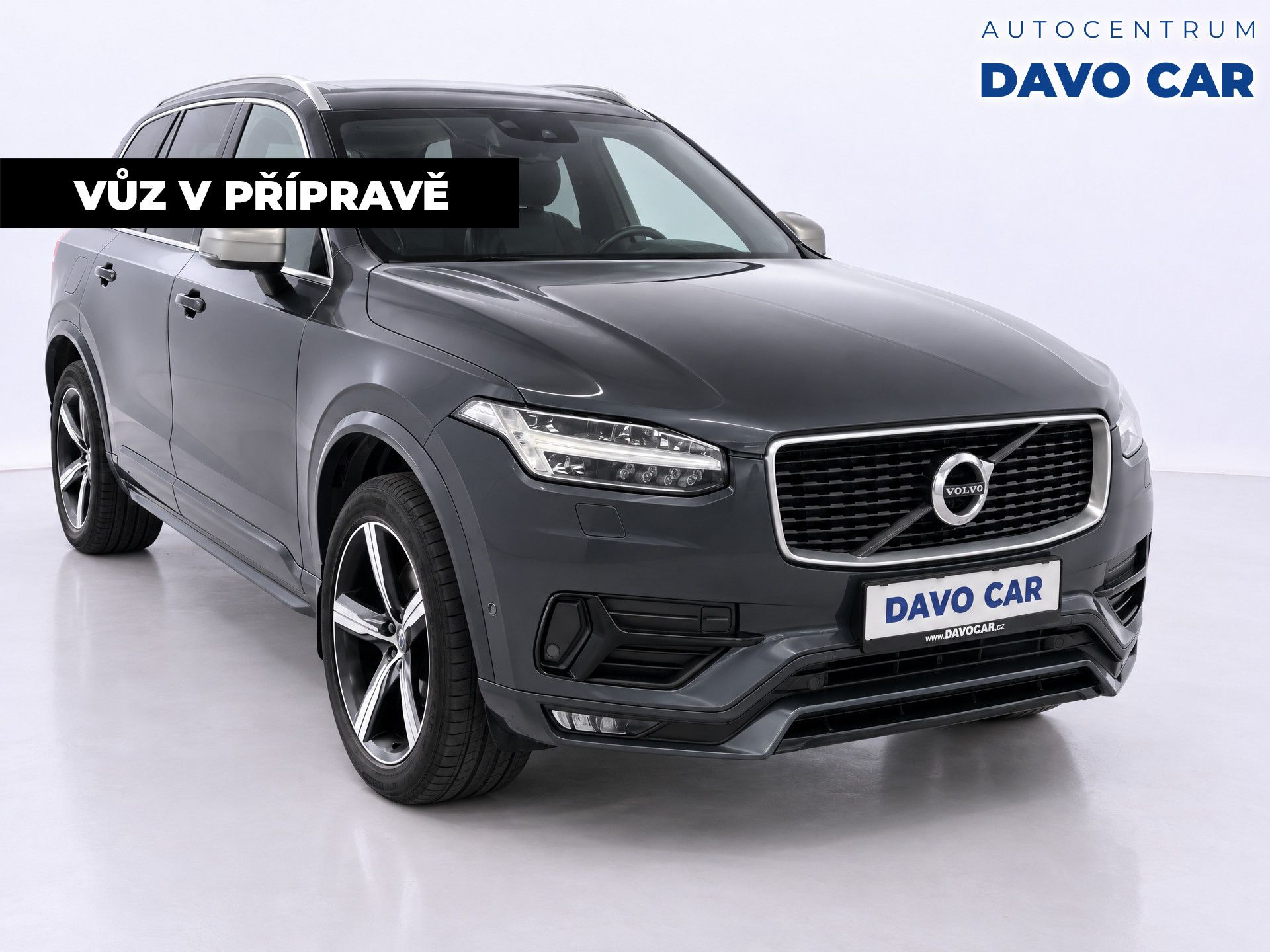 Volvo XC90, 2,0 D5 173kW 4x4 R-Design CZ - fotka 4