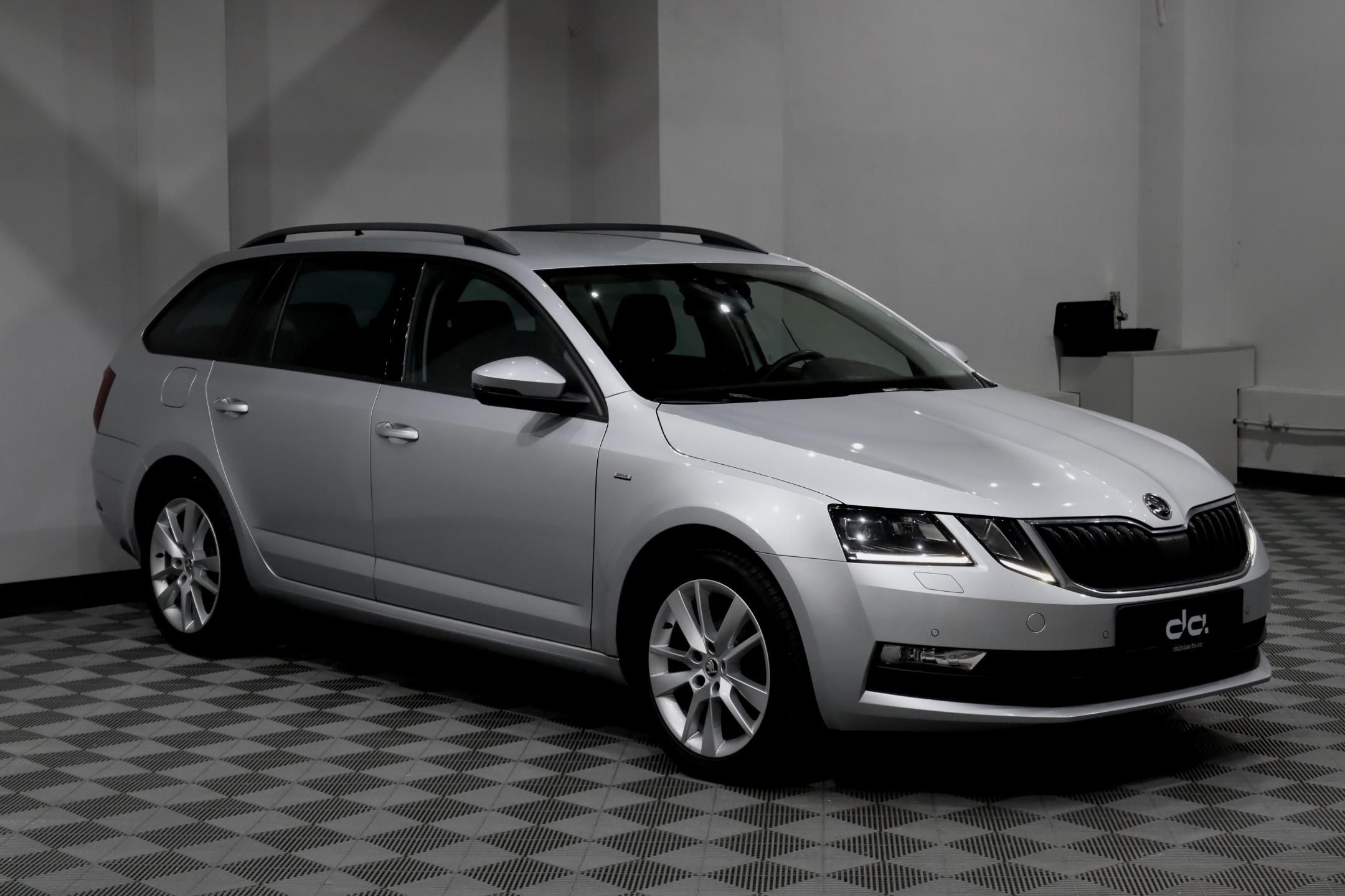Škoda Octavia, 3 FL Combi 1.4 TSI 110 kW - fotka 2