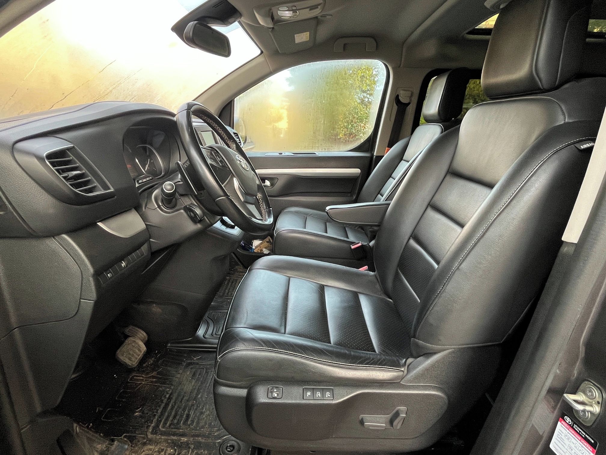 Toyota Proace, VIP - fotka 2