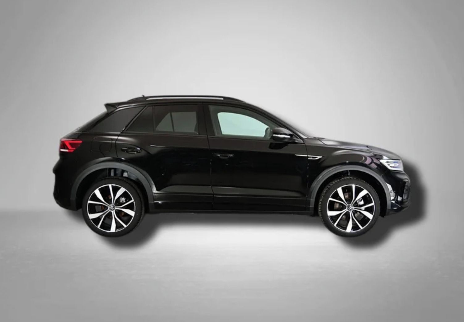 Volkswagen T-Roc, R-Line SUV 1.5 TSI 110 kw - fotka 6