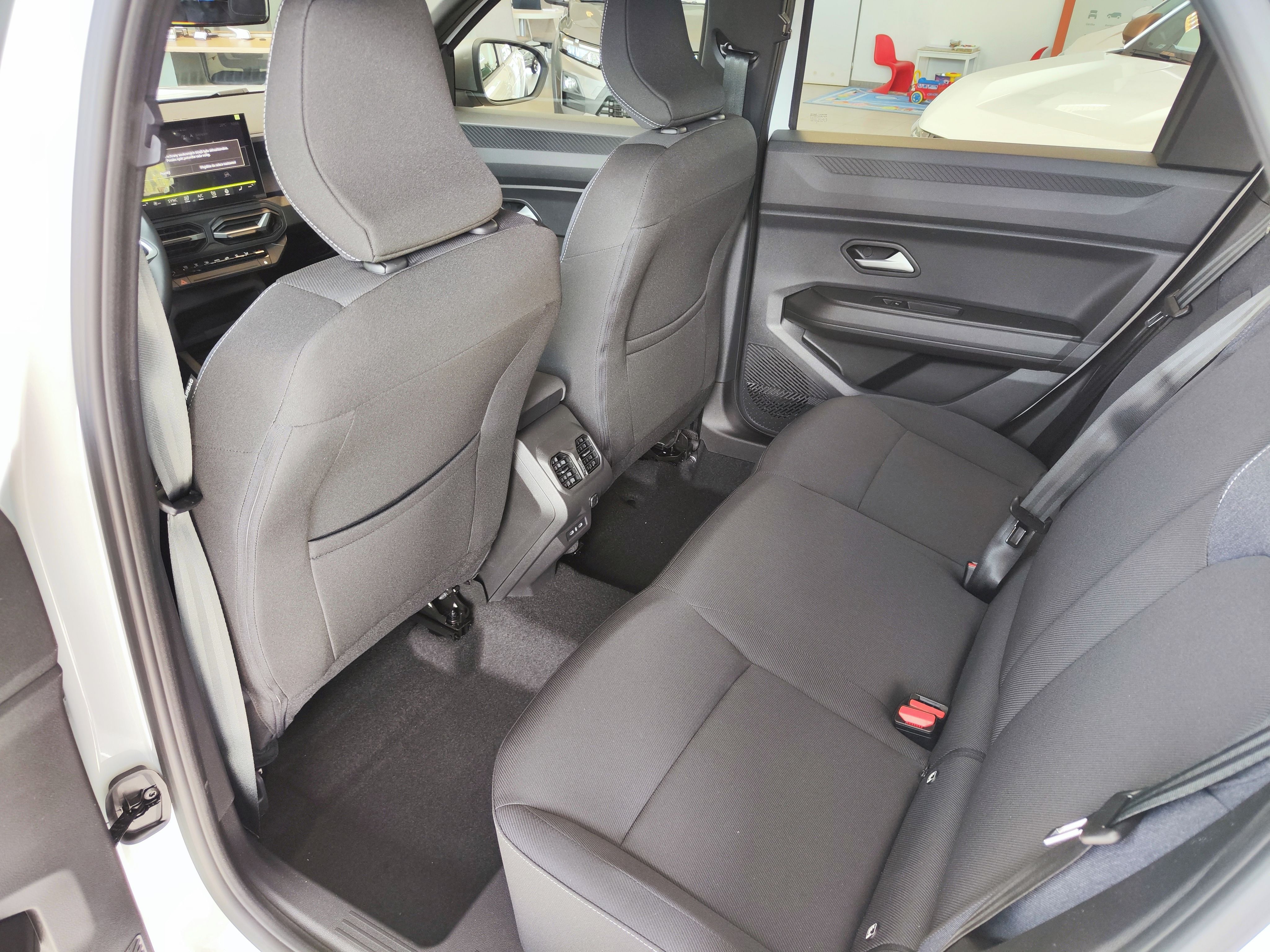 Dacia Bigster, Expression mild hybrid-G 140 - fotka 6