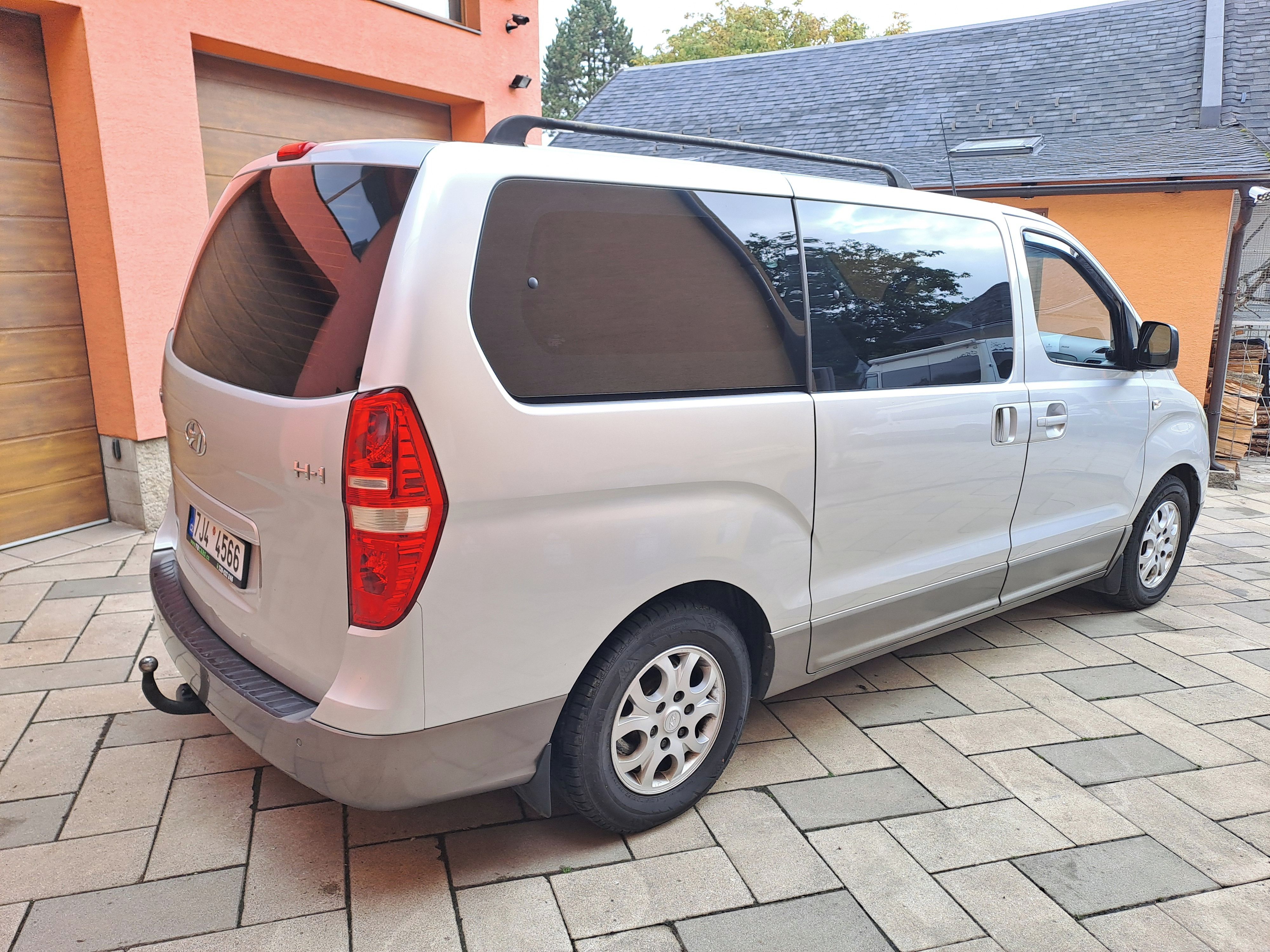 Hyundai H 1, 2,5 CRDI 120 KW  kemping - fotka 3
