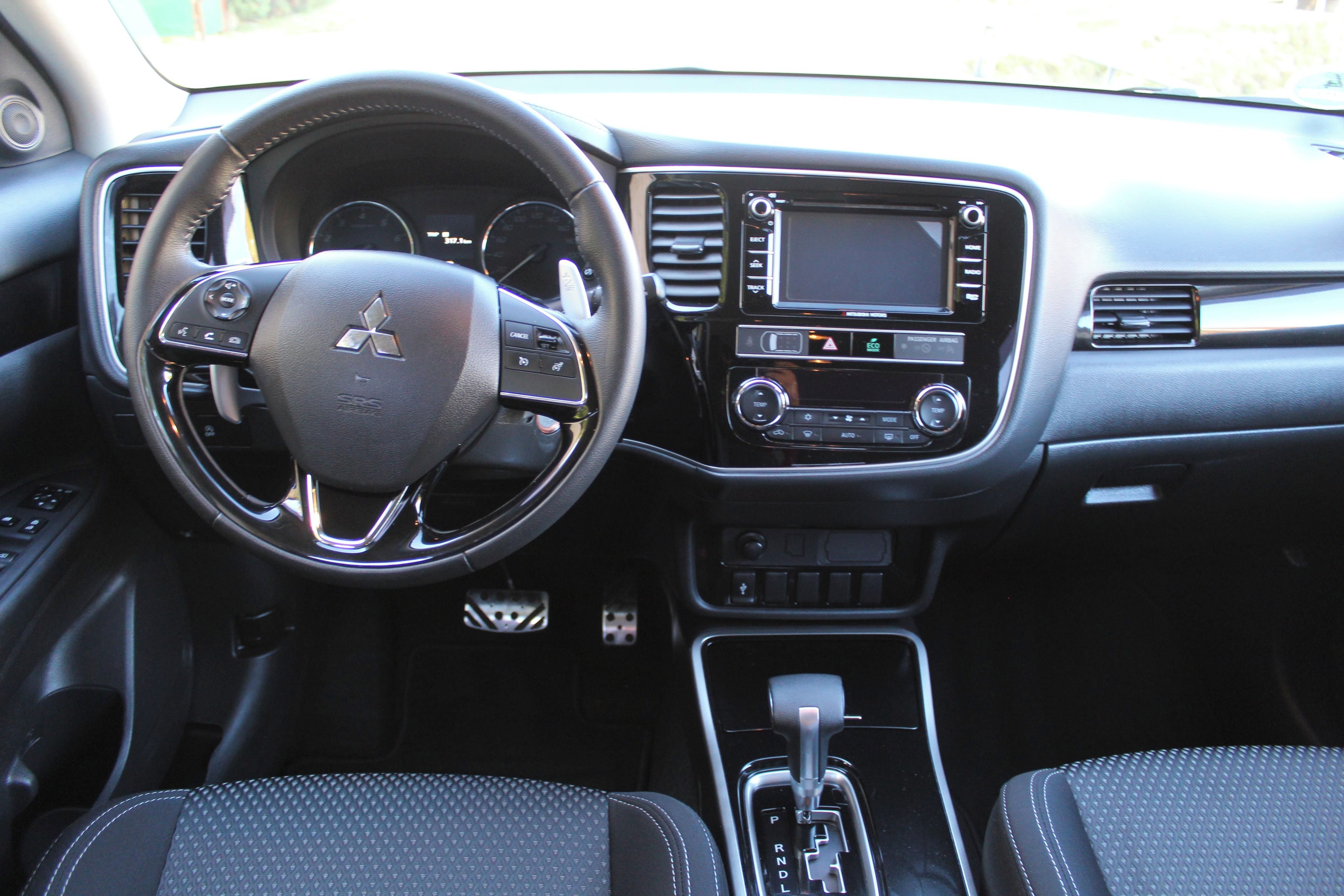 Mitsubishi Outlander, 2.0i 110Kw 89000km TOP STAV1.M - fotka 6