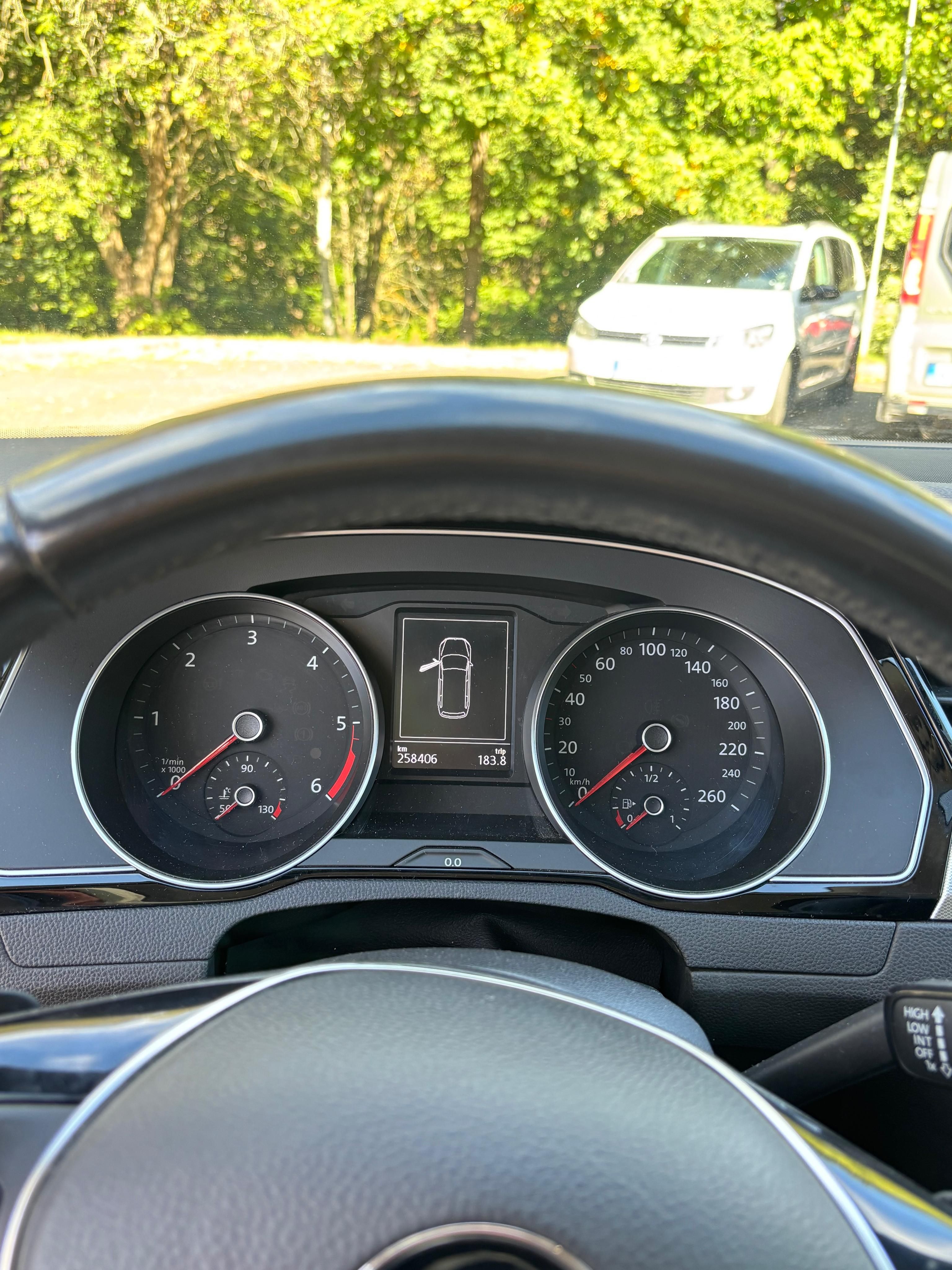 Volkswagen Passat, B8 2.0 TDI - 2015 - fotka 2