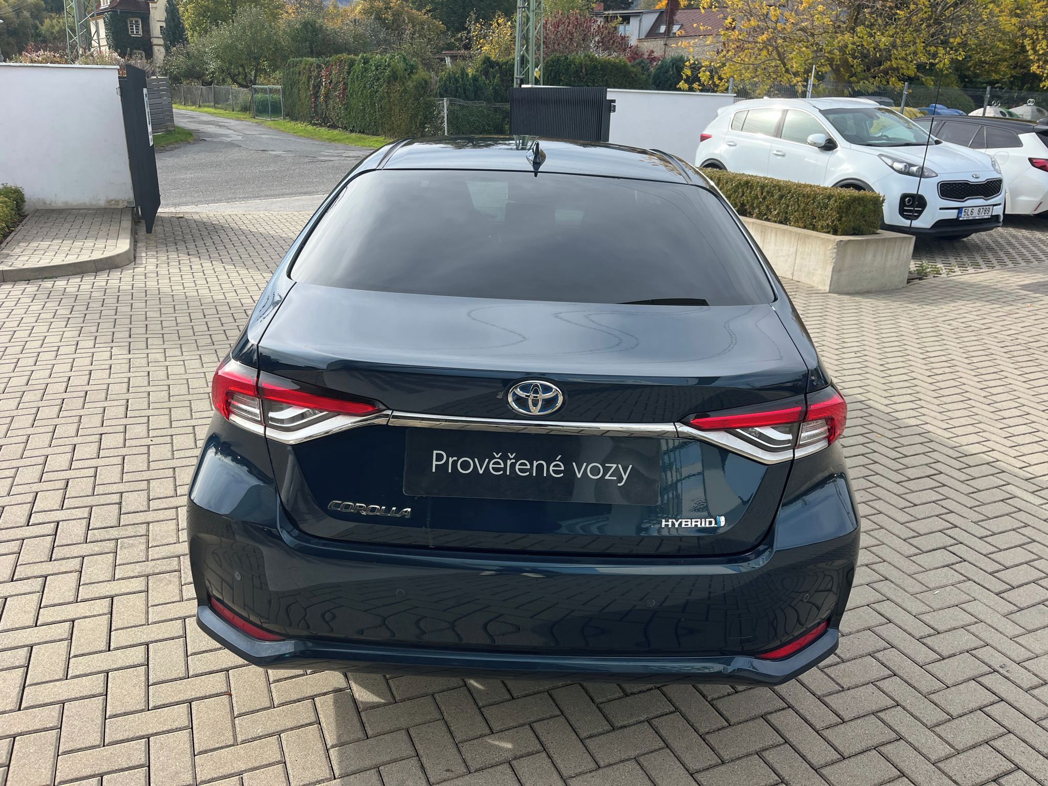 Toyota Corolla, 1.8 Hybrid e-CVT Style - fotka 5