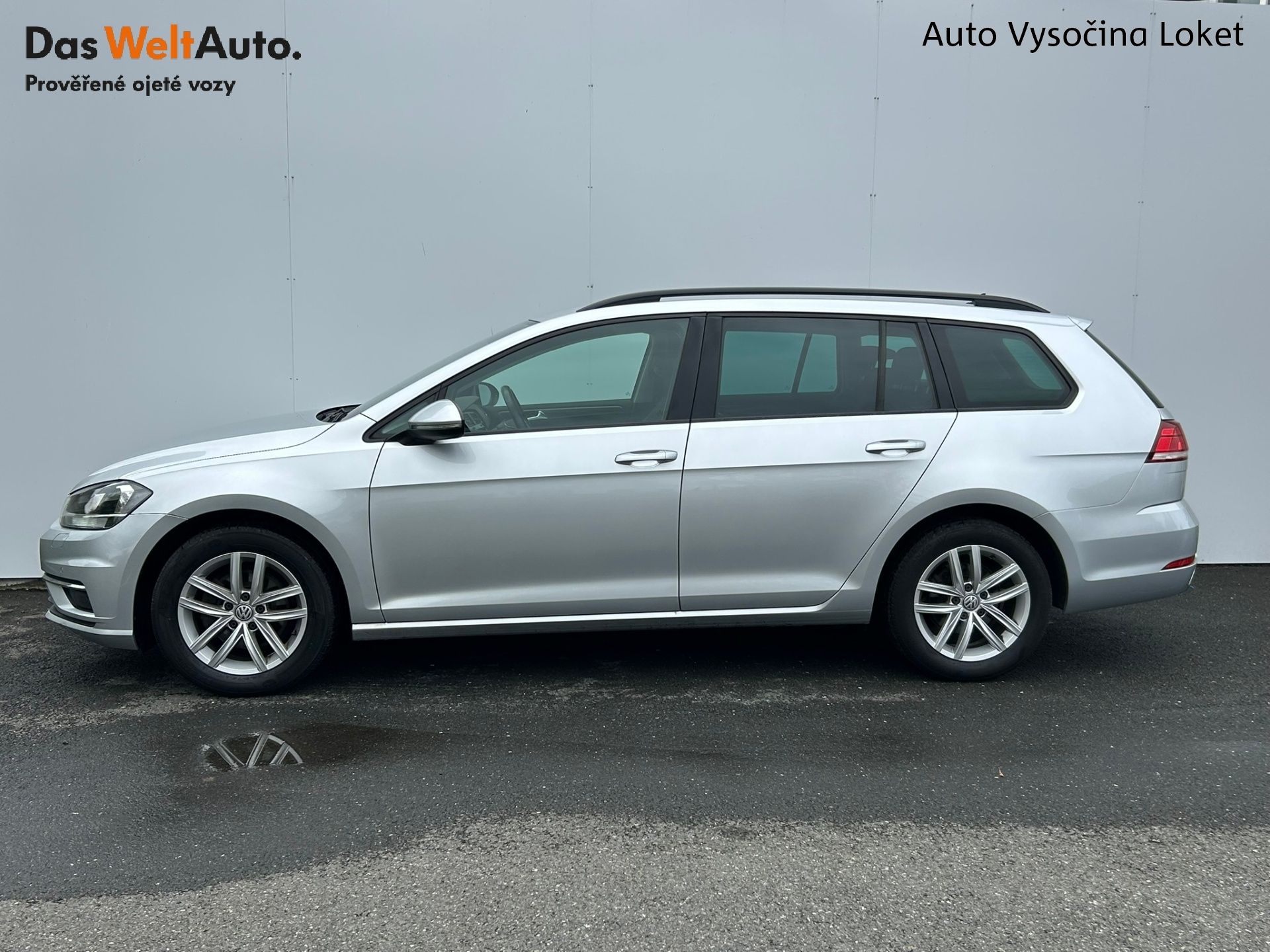 Volkswagen Golf, 1.6 TDI 85 kW MANUÁL - fotka 3
